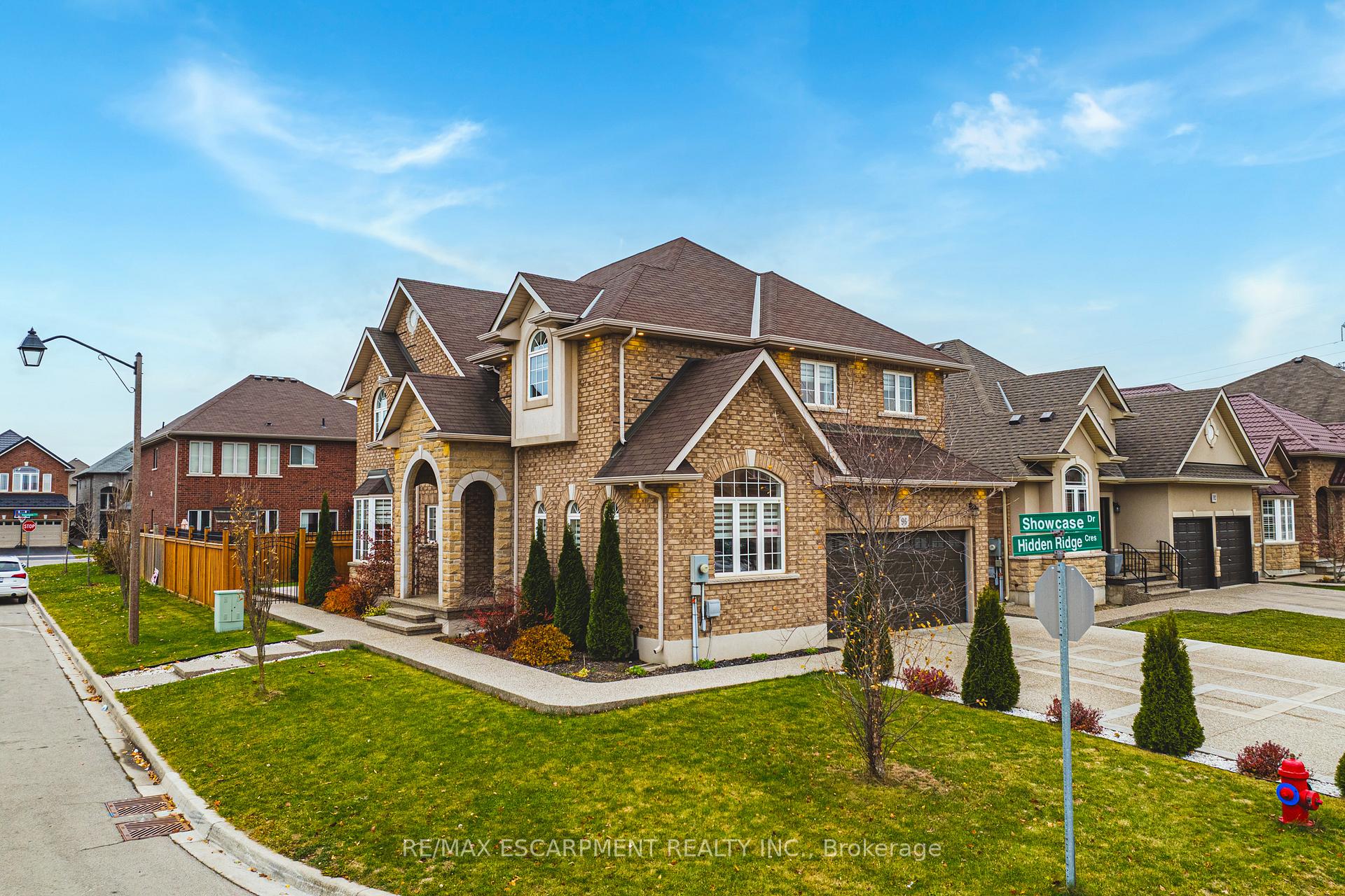 Photo 8 of 96 Hidden Ridge Crescent, Hamilton, Gourley — HOMEH
