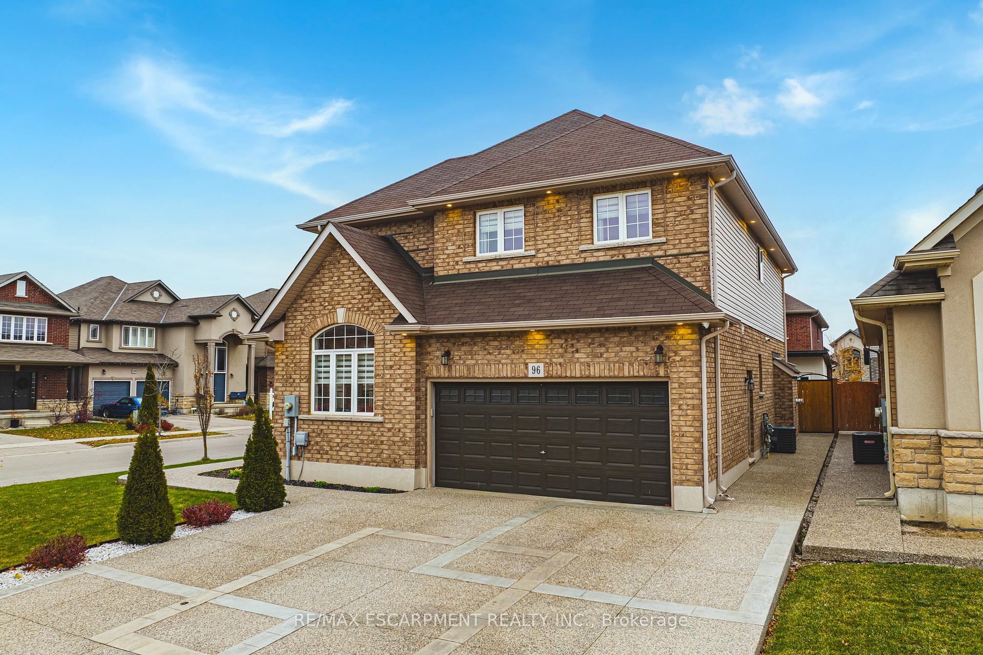 Photo 15 of 96 Hidden Ridge Crescent, Hamilton, Gourley — HOMEH