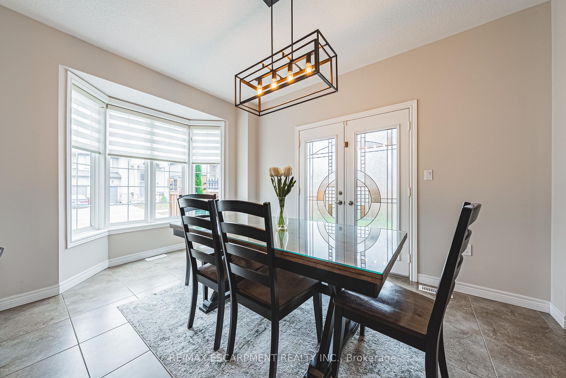 Photo 20 of 96 Hidden Ridge Crescent, Hamilton, Gourley — HOMEH
