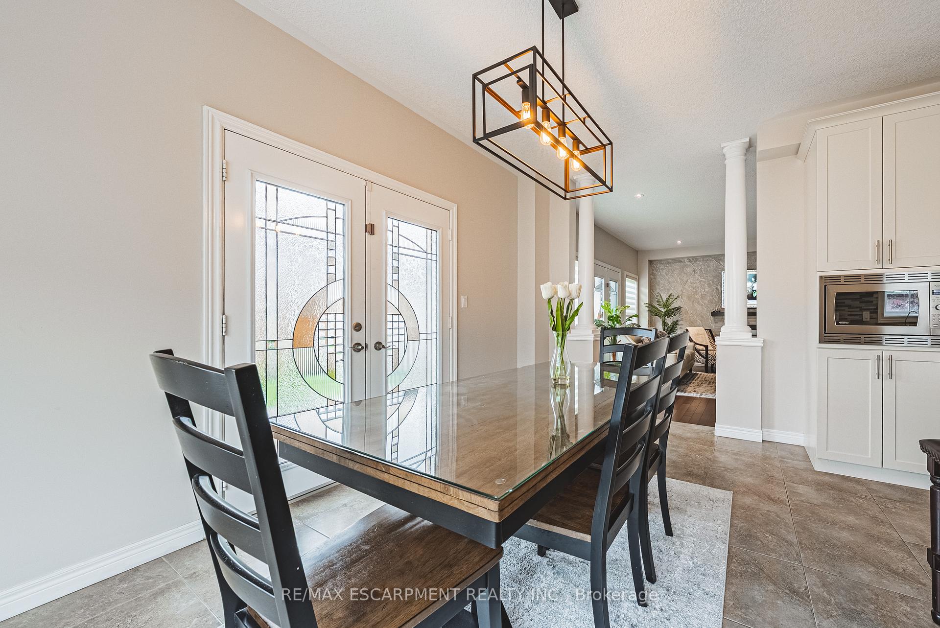 Photo 16 of 96 Hidden Ridge Crescent, Hamilton, Gourley — HOMEH