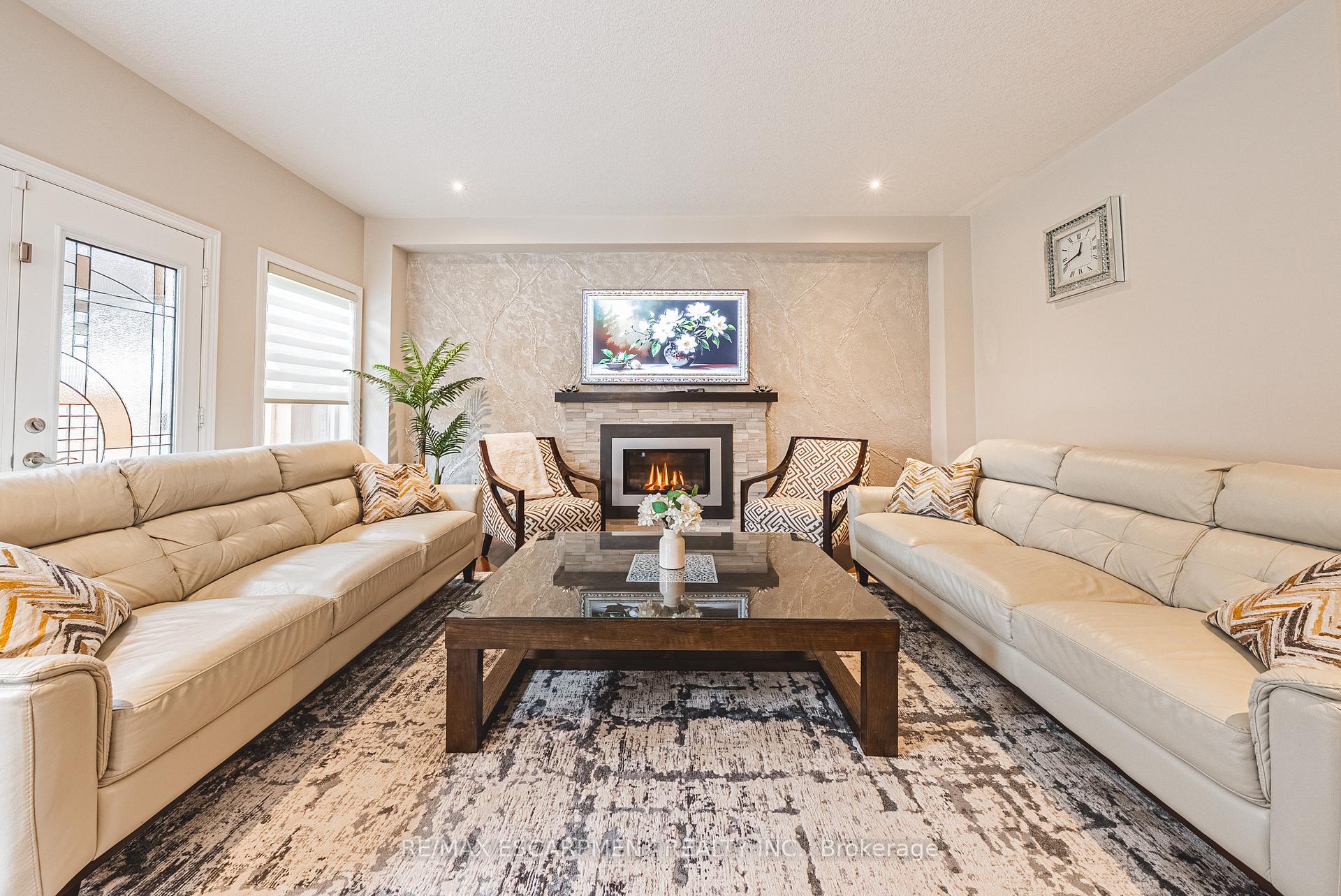 Photo 22 of 96 Hidden Ridge Crescent, Hamilton, Gourley — HOMEH