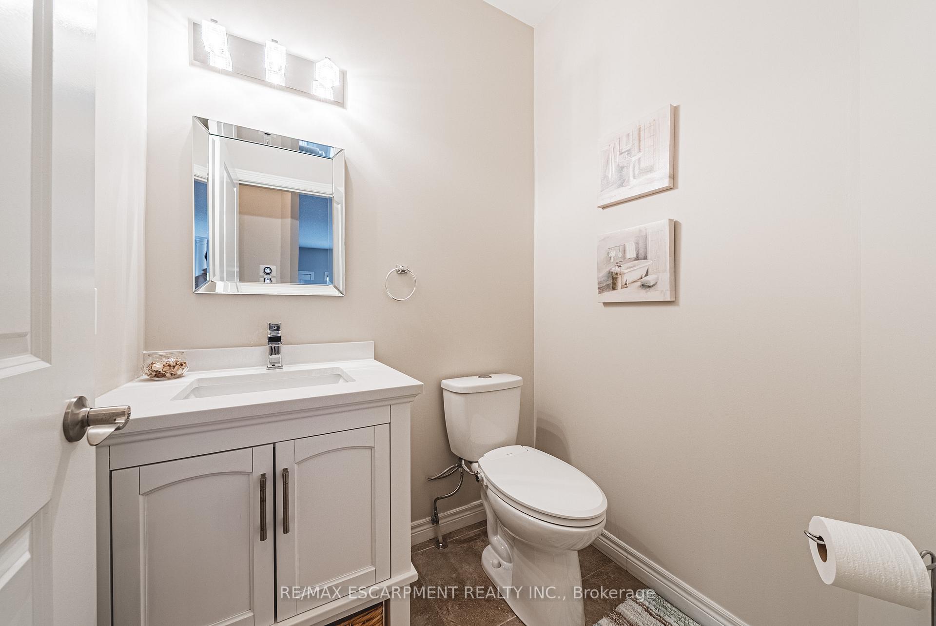 Photo 23 of 96 Hidden Ridge Crescent, Hamilton, Gourley — HOMEH