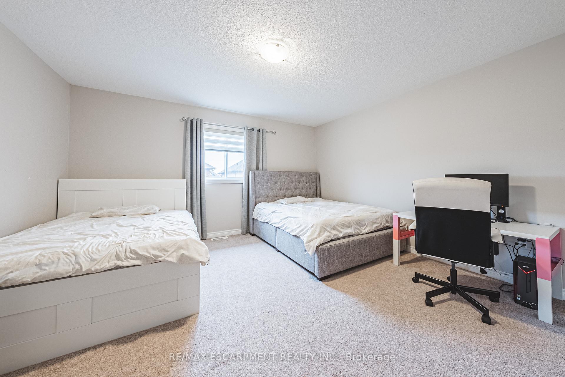 Photo 39 of 96 Hidden Ridge Crescent, Hamilton, Gourley — HOMEH