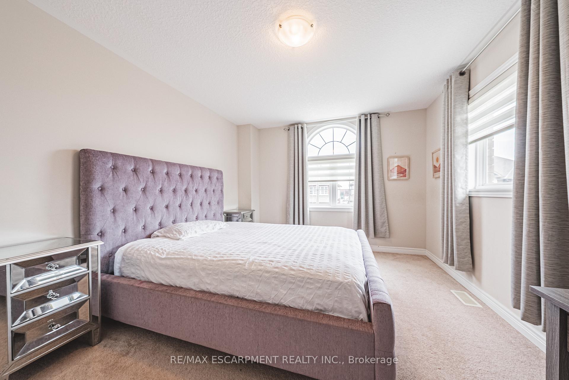 Photo 6 of 96 Hidden Ridge Crescent, Hamilton, Gourley — HOMEH