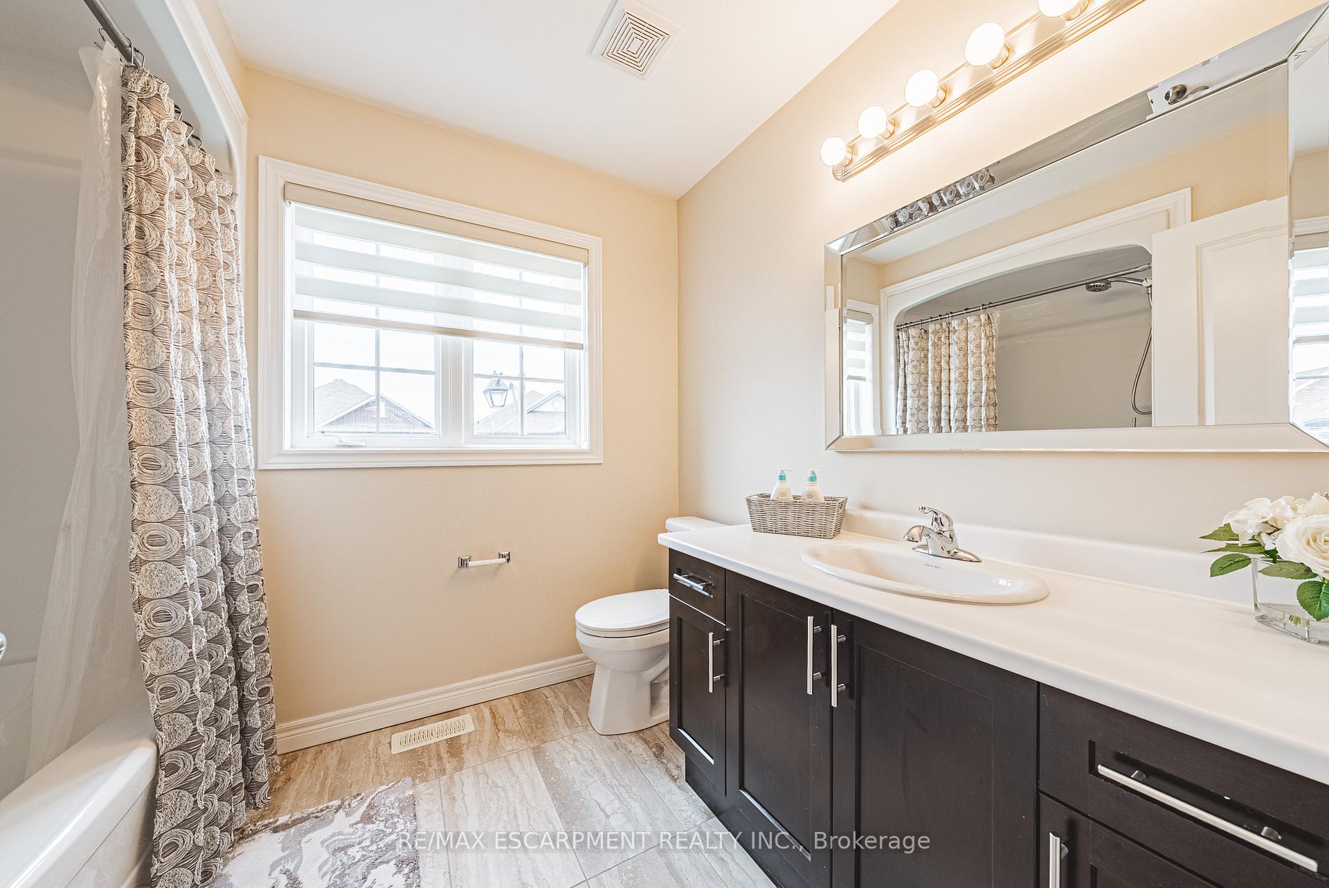 Photo 21 of 96 Hidden Ridge Crescent, Hamilton, Gourley — HOMEH