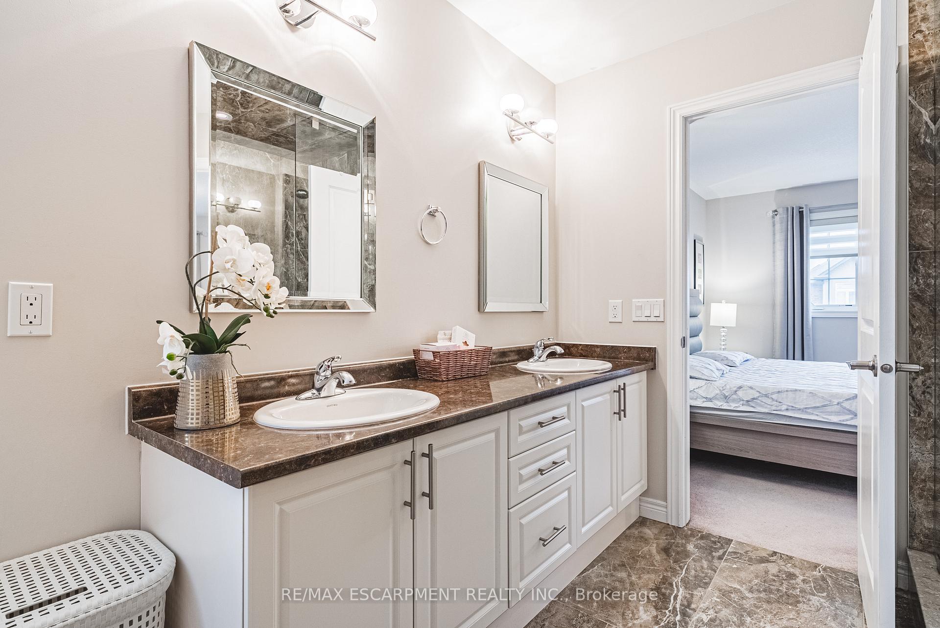 Photo 27 of 96 Hidden Ridge Crescent, Hamilton, Gourley — HOMEH