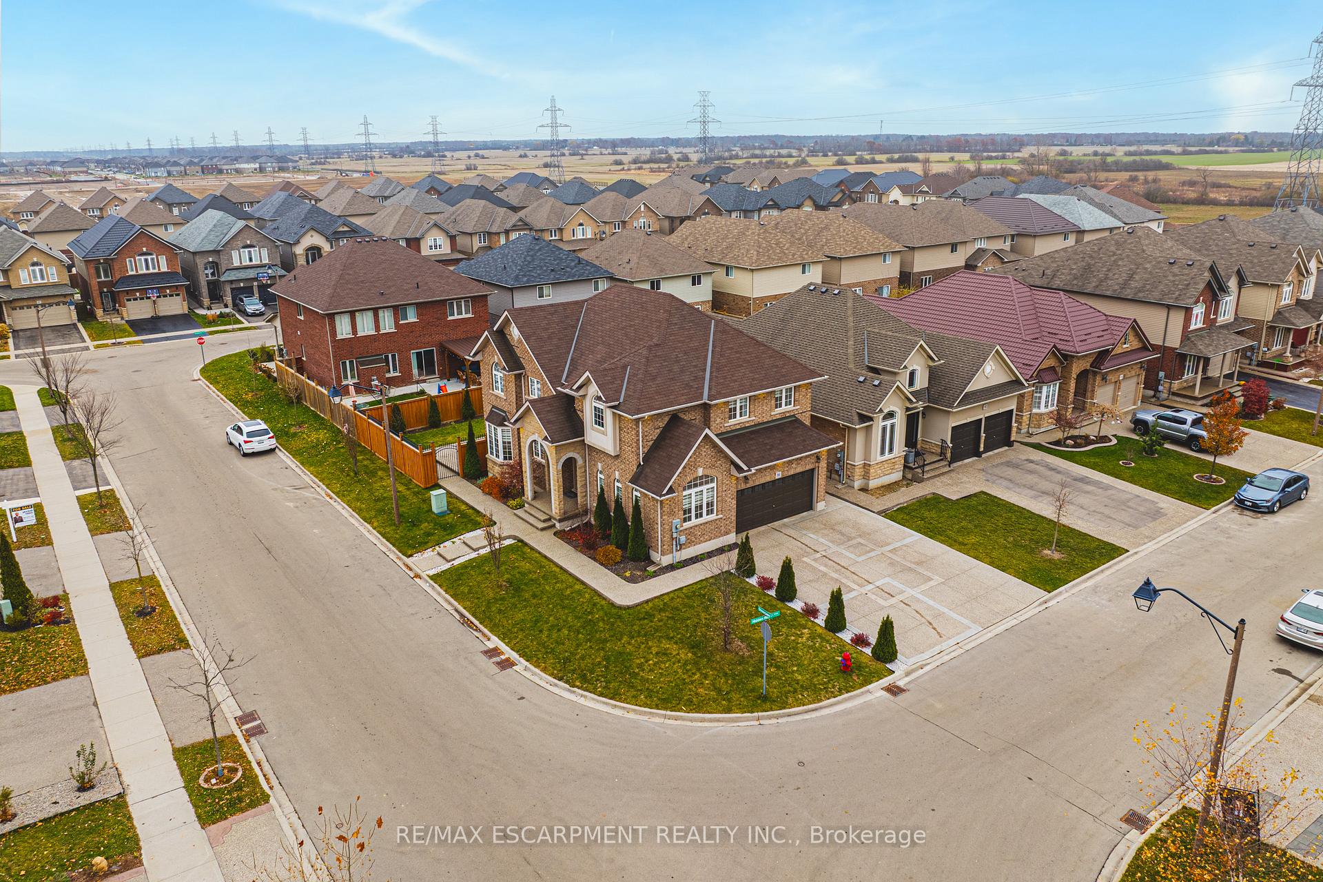 Photo 40 of 96 Hidden Ridge Crescent, Hamilton, Gourley — HOMEH