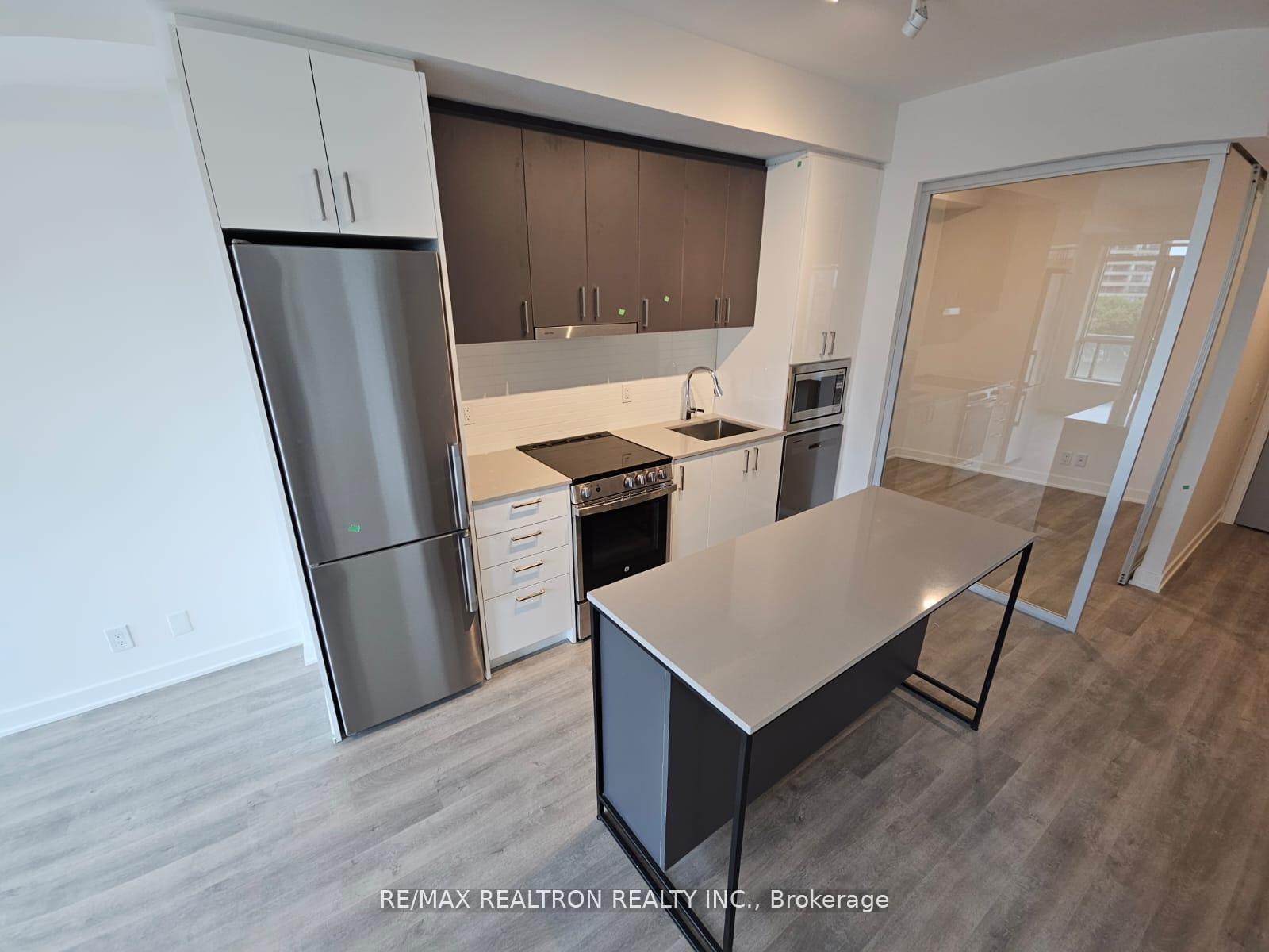 Photo 6 of Unit 307, 30 Upper Mall Way, Vaughan, Brownridge — HOMEH