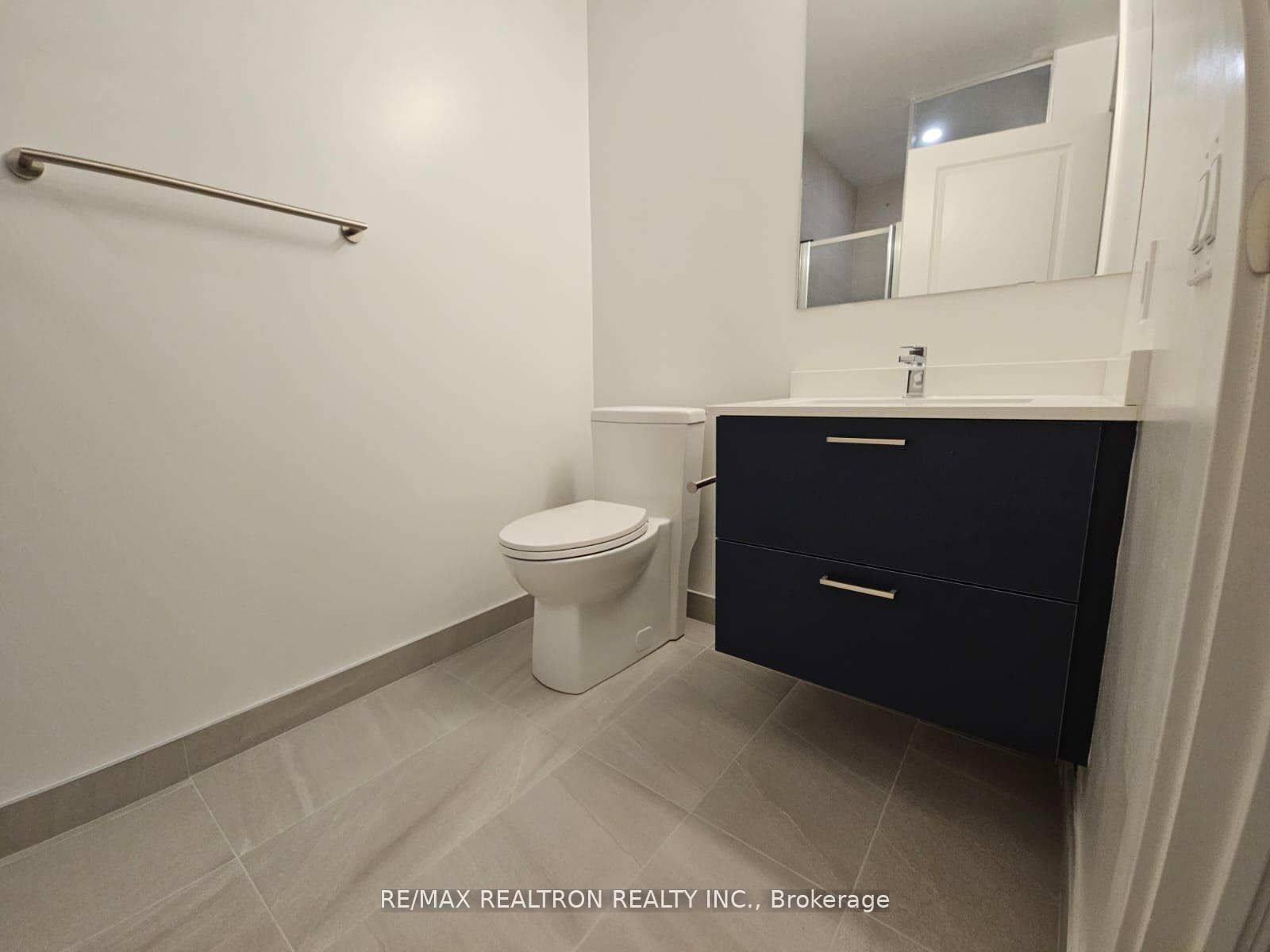 Photo 7 of Unit 307, 30 Upper Mall Way, Vaughan, Brownridge — HOMEH