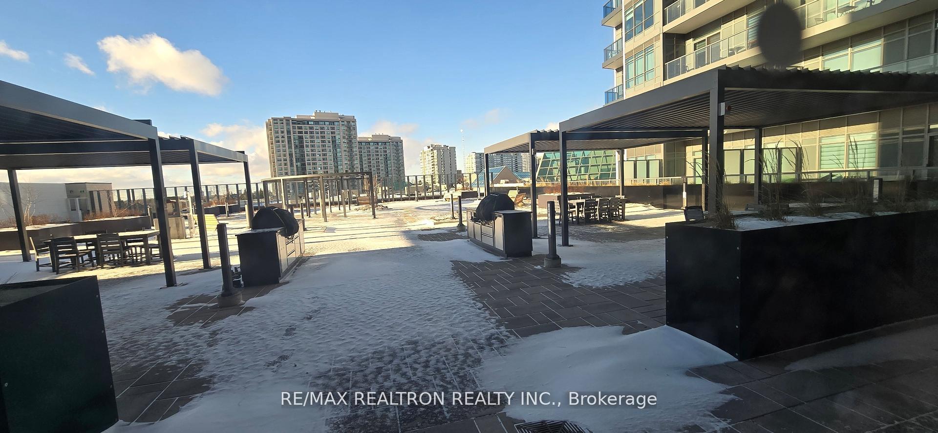 Photo 5 of Unit 307, 30 Upper Mall Way, Vaughan, Brownridge — HOMEH