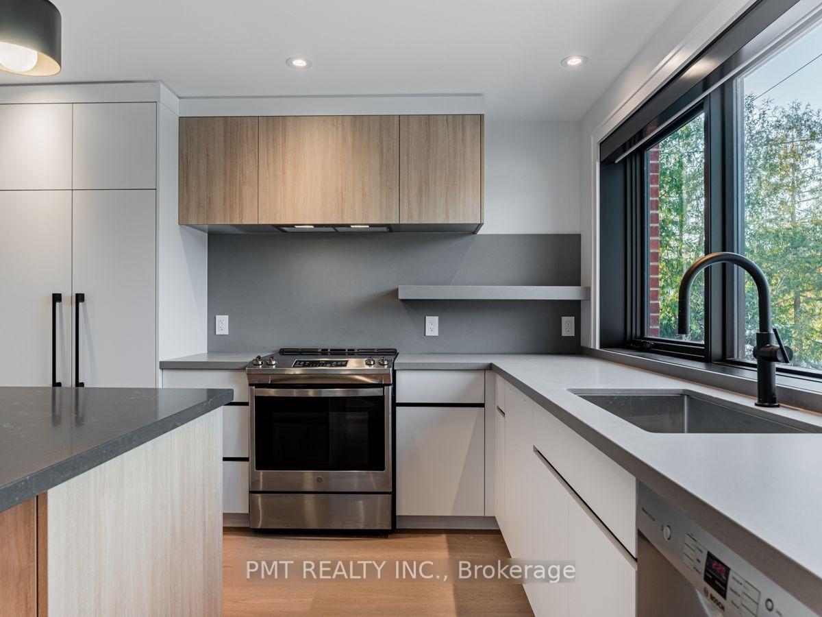 Photo 13 of Unit Main (Unit B), 157 Roslin Avenue, Toronto, Lawrence Park North — HOMEH