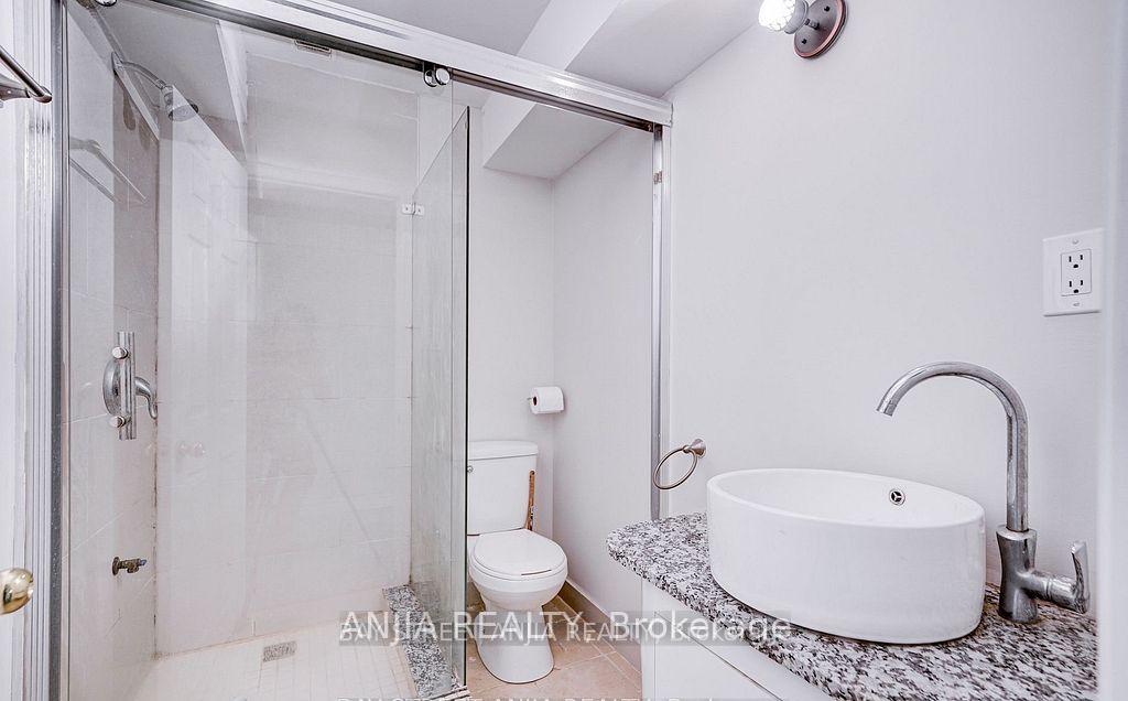 Photo 6 of Unit Bsmt, 3 Stonebridge Drive, Markham, Berczy — HOMEH