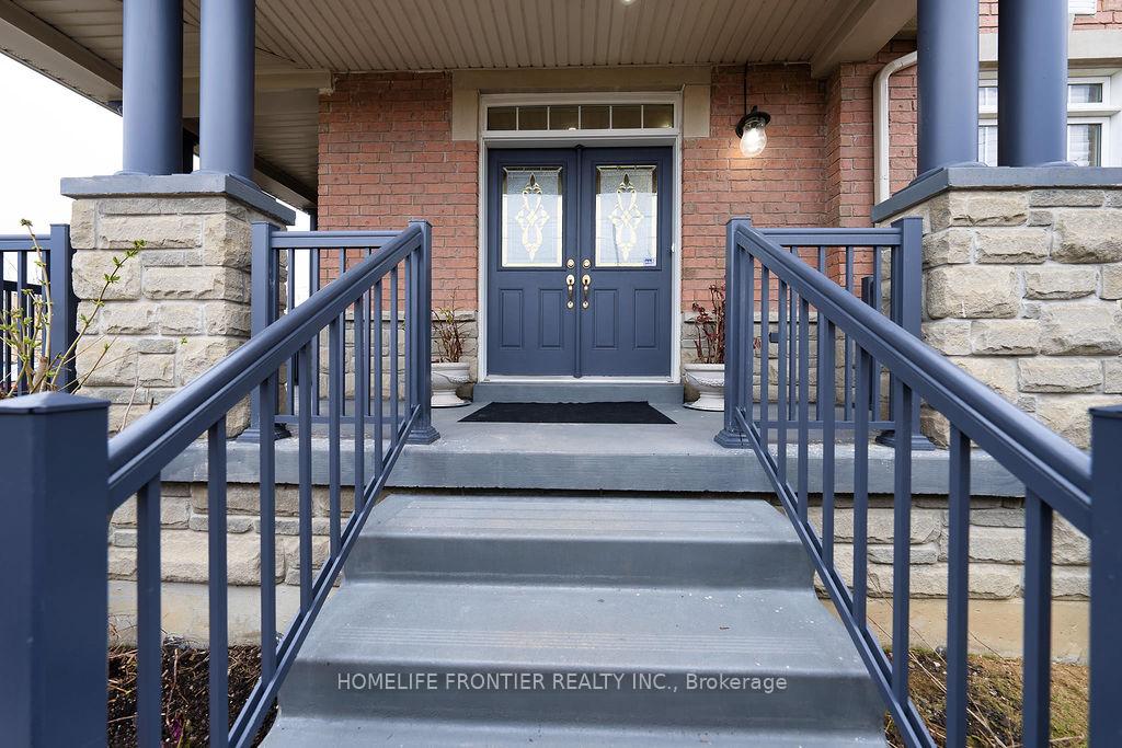 Photo 4 of 2 George Kirby Street, Vaughan, Patterson — HOMEH