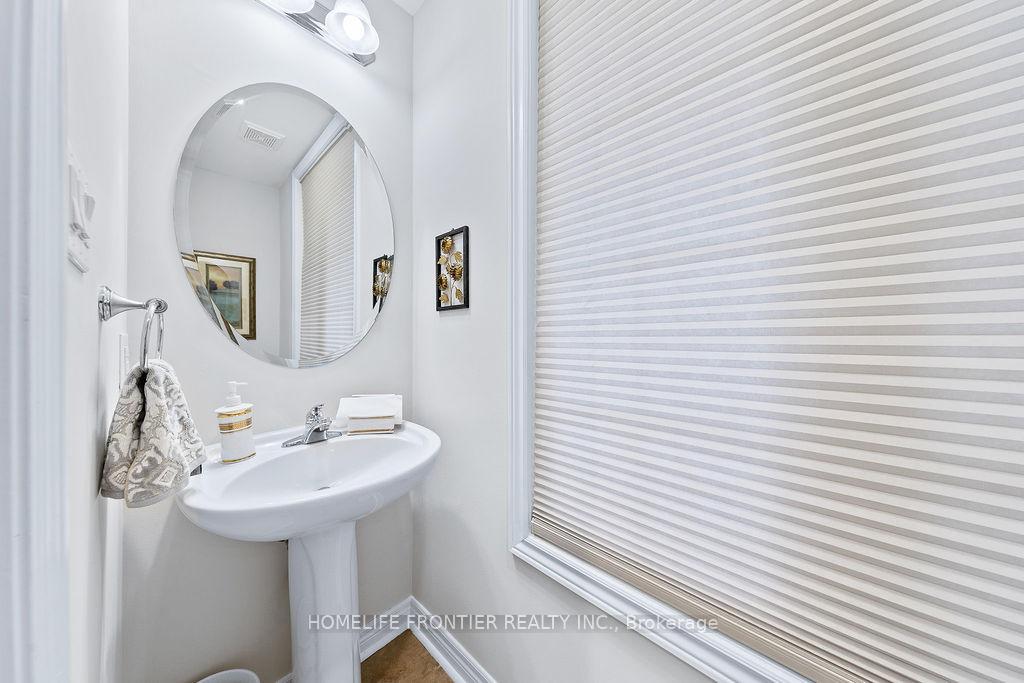 Photo 14 of 2 George Kirby Street, Vaughan, Patterson — HOMEH