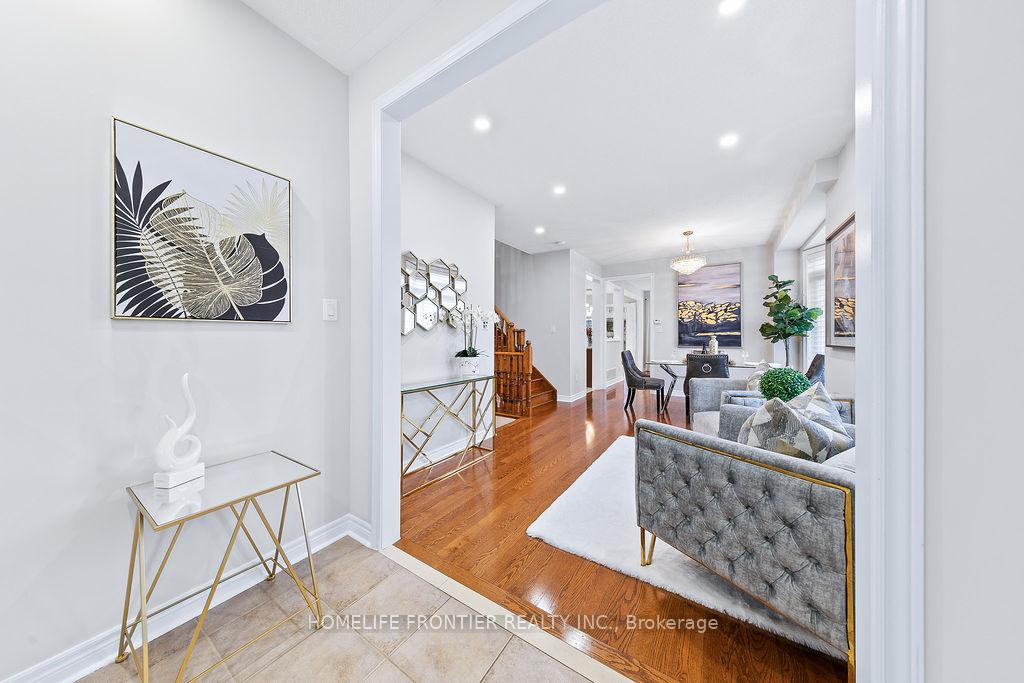 Photo 17 of 2 George Kirby Street, Vaughan, Patterson — HOMEH