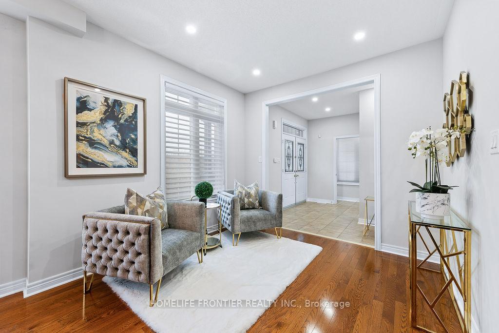 Photo 15 of 2 George Kirby Street, Vaughan, Patterson — HOMEH