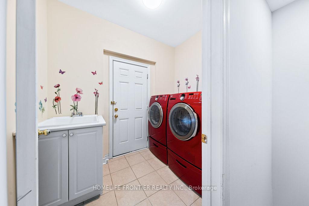 Photo 10 of 2 George Kirby Street, Vaughan, Patterson — HOMEH