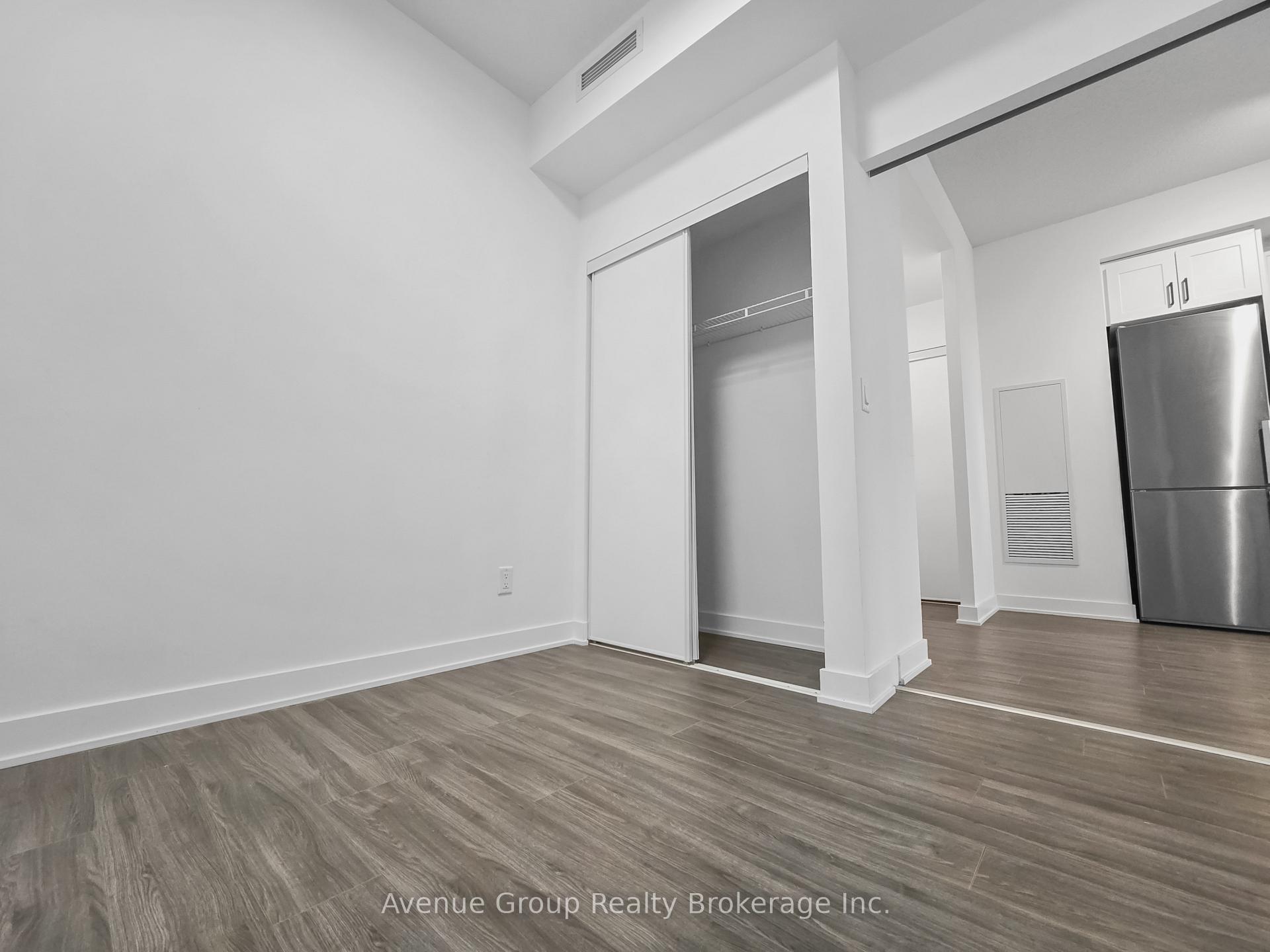 Photo 3 of Unit 222, 681 Yonge Street, Barrie, Painswick South — HOMEH