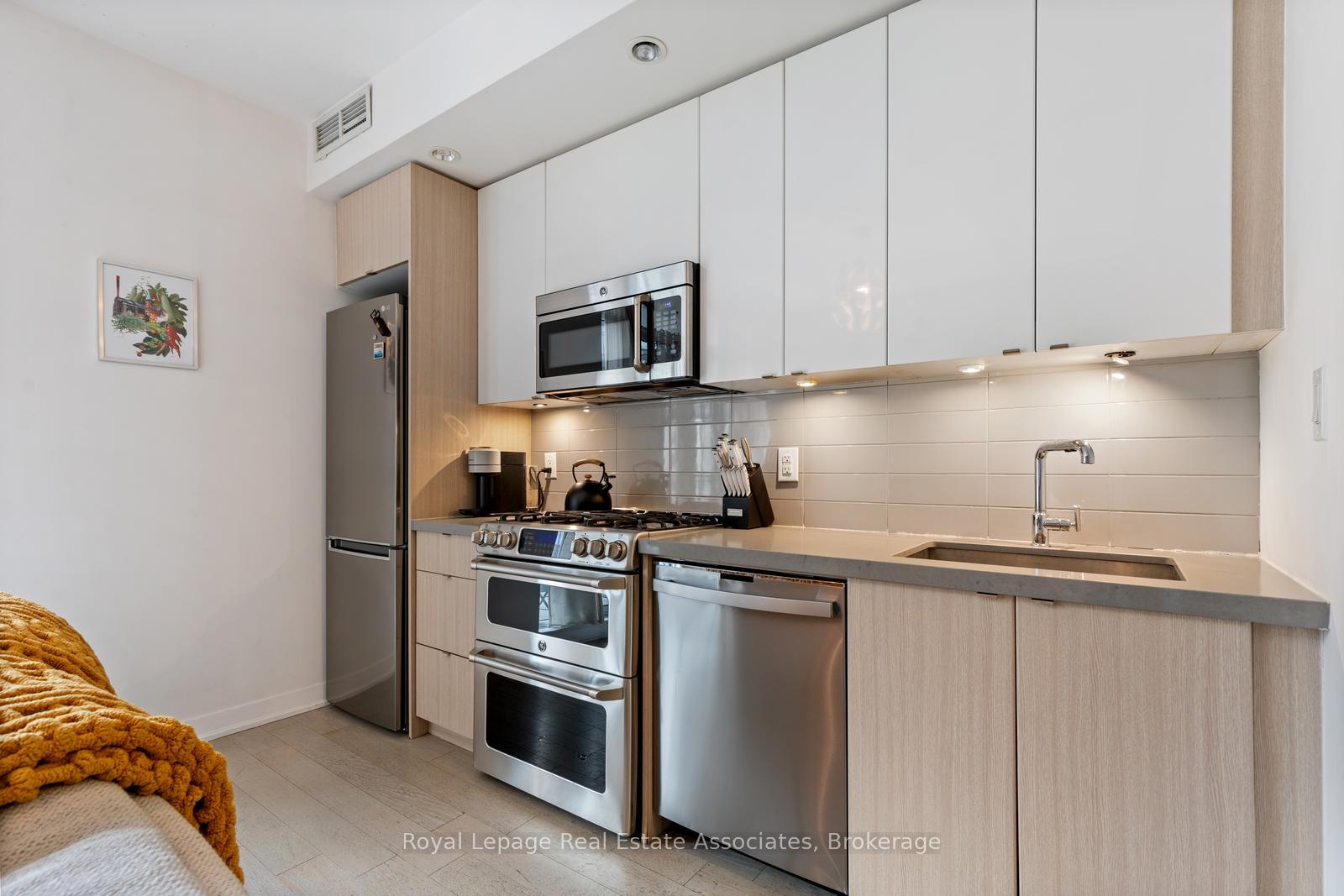 Photo 6 of Unit 511, 88 Colgate Avenue, Toronto, South Riverdale — HOMEH