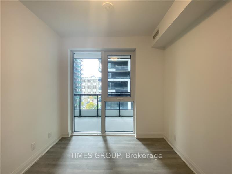 Photo 6 of Unit 811, 65 Broadway Avenue, Toronto, Mount Pleasant West — HOMEH