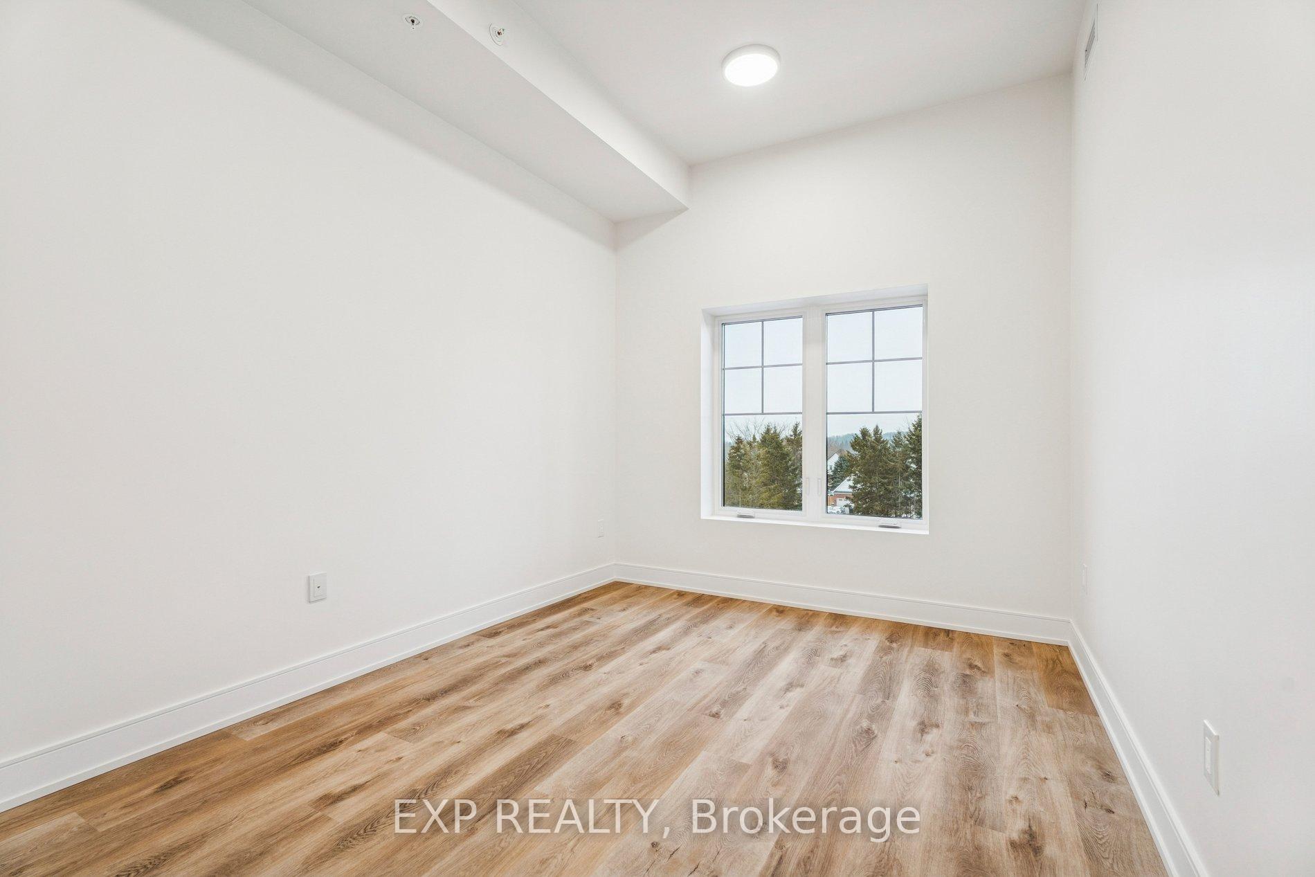 Photo 9 of Unit 405, 121 Mary Street, Clearview, Creemore — HOMEH
