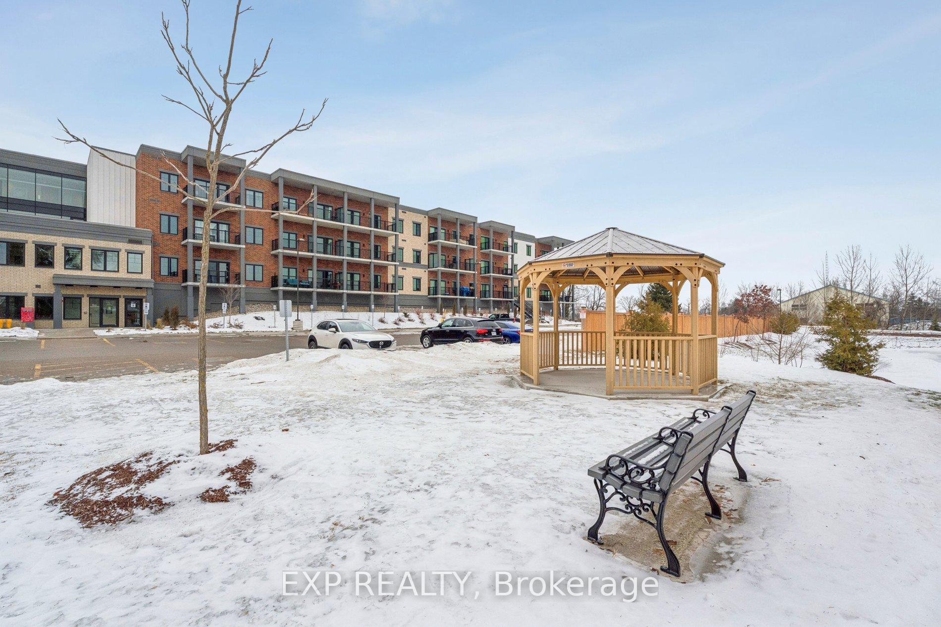 Photo 6 of Unit 405, 121 Mary Street, Clearview, Creemore — HOMEH