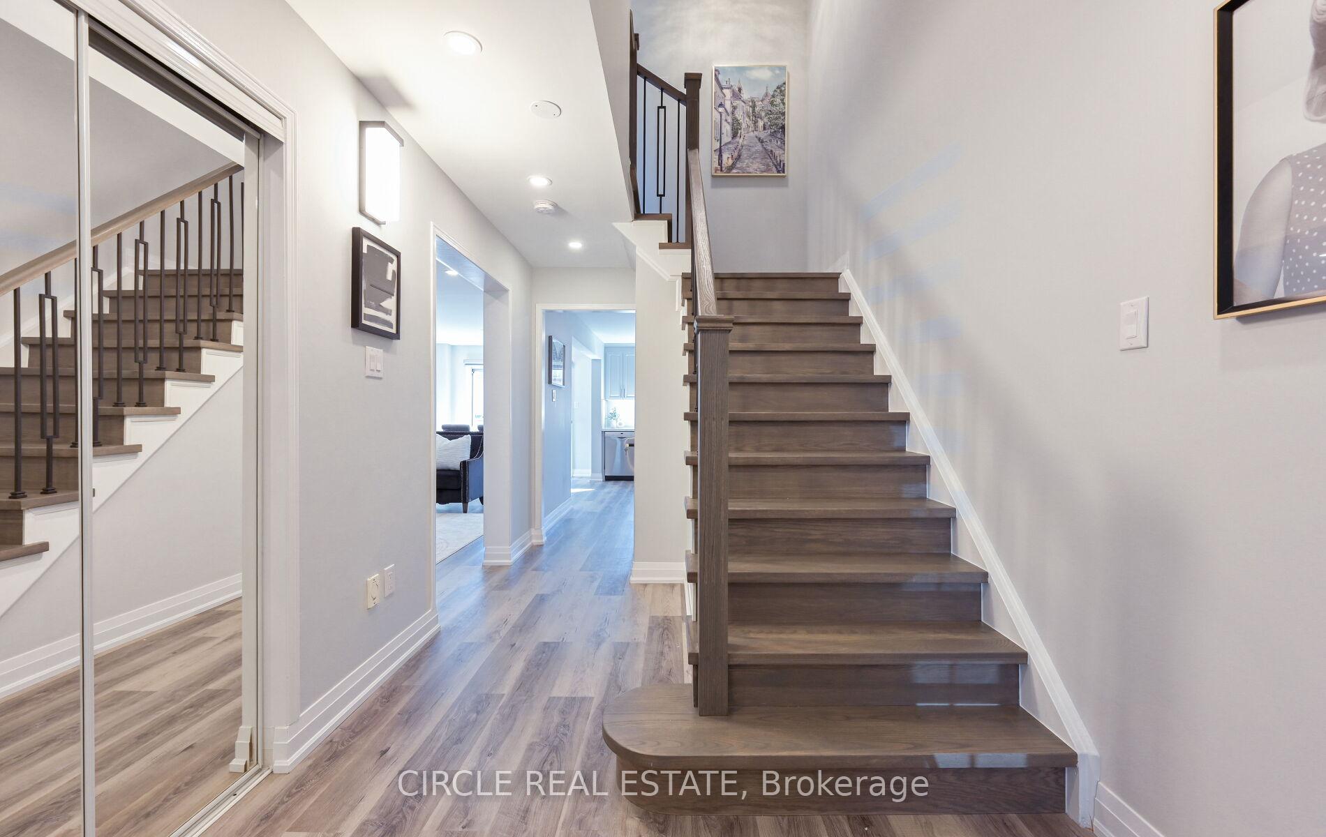 Photo 5 of 32 Torada Court, Brampton, Snelgrove — HOMEH