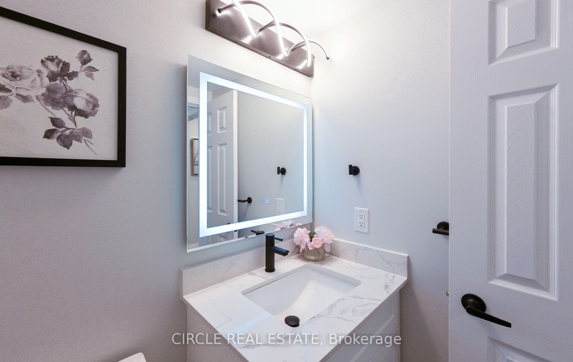 Photo 16 of 32 Torada Court, Brampton, Snelgrove — HOMEH