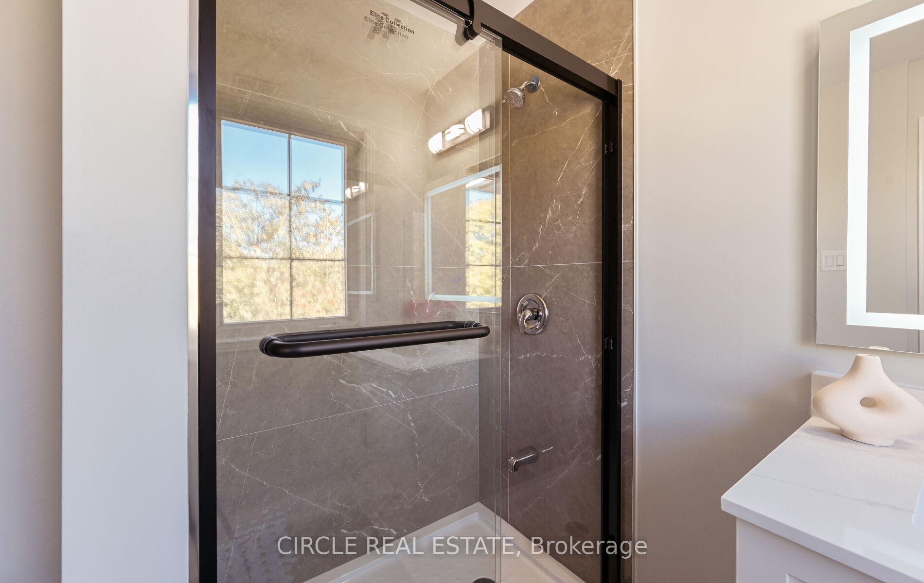 Photo 25 of 32 Torada Court, Brampton, Snelgrove — HOMEH