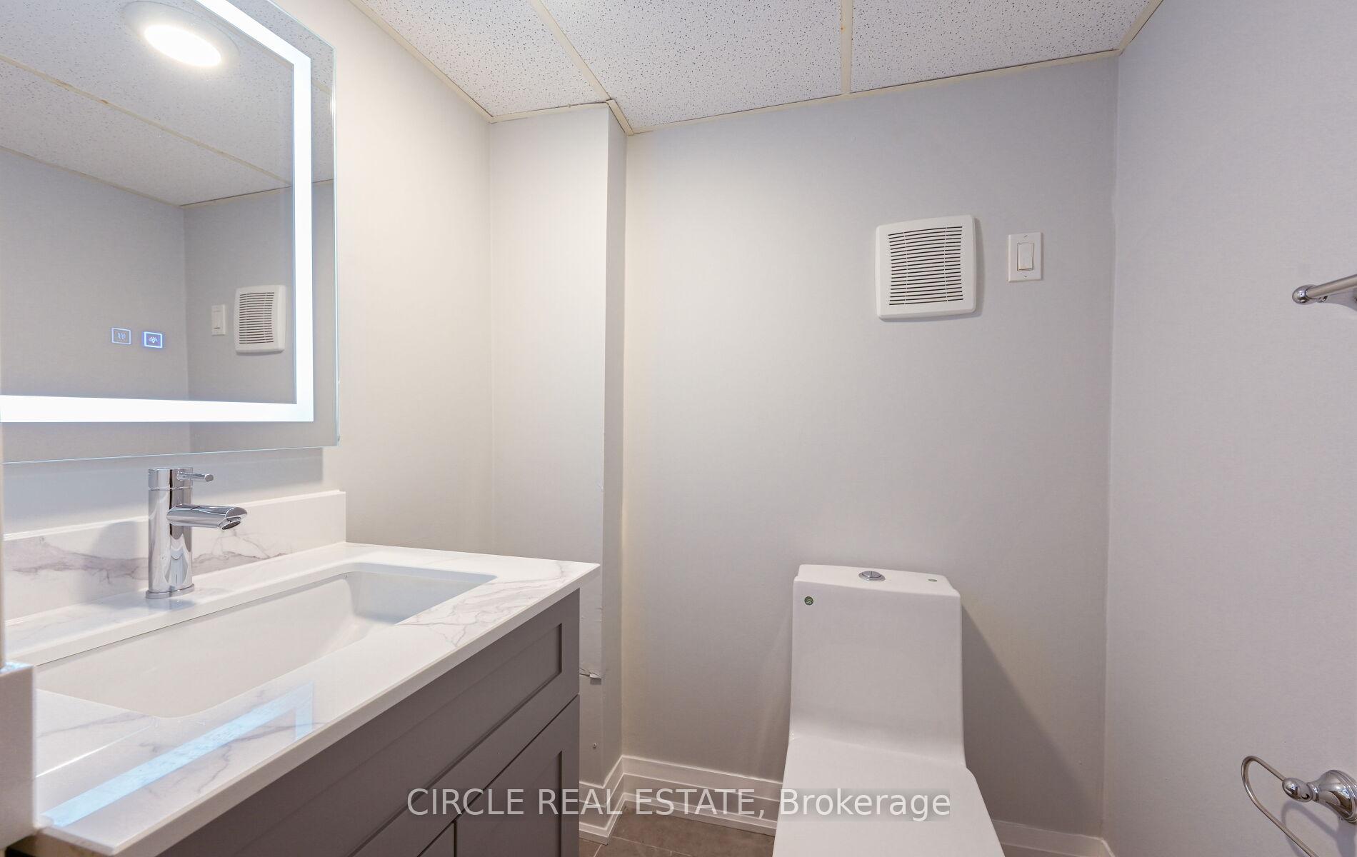 Photo 39 of 32 Torada Court, Brampton, Snelgrove — HOMEH