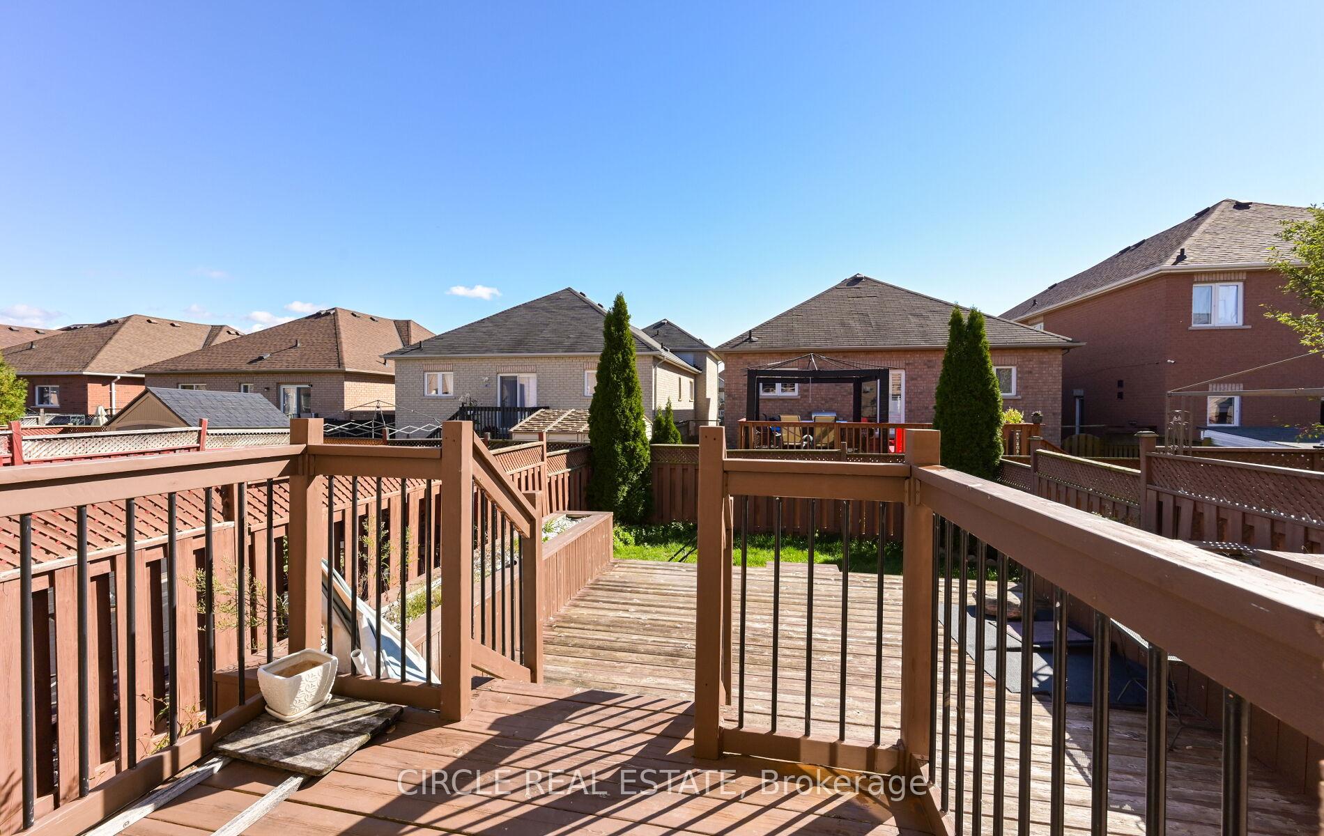 Photo 41 of 32 Torada Court, Brampton, Snelgrove — HOMEH