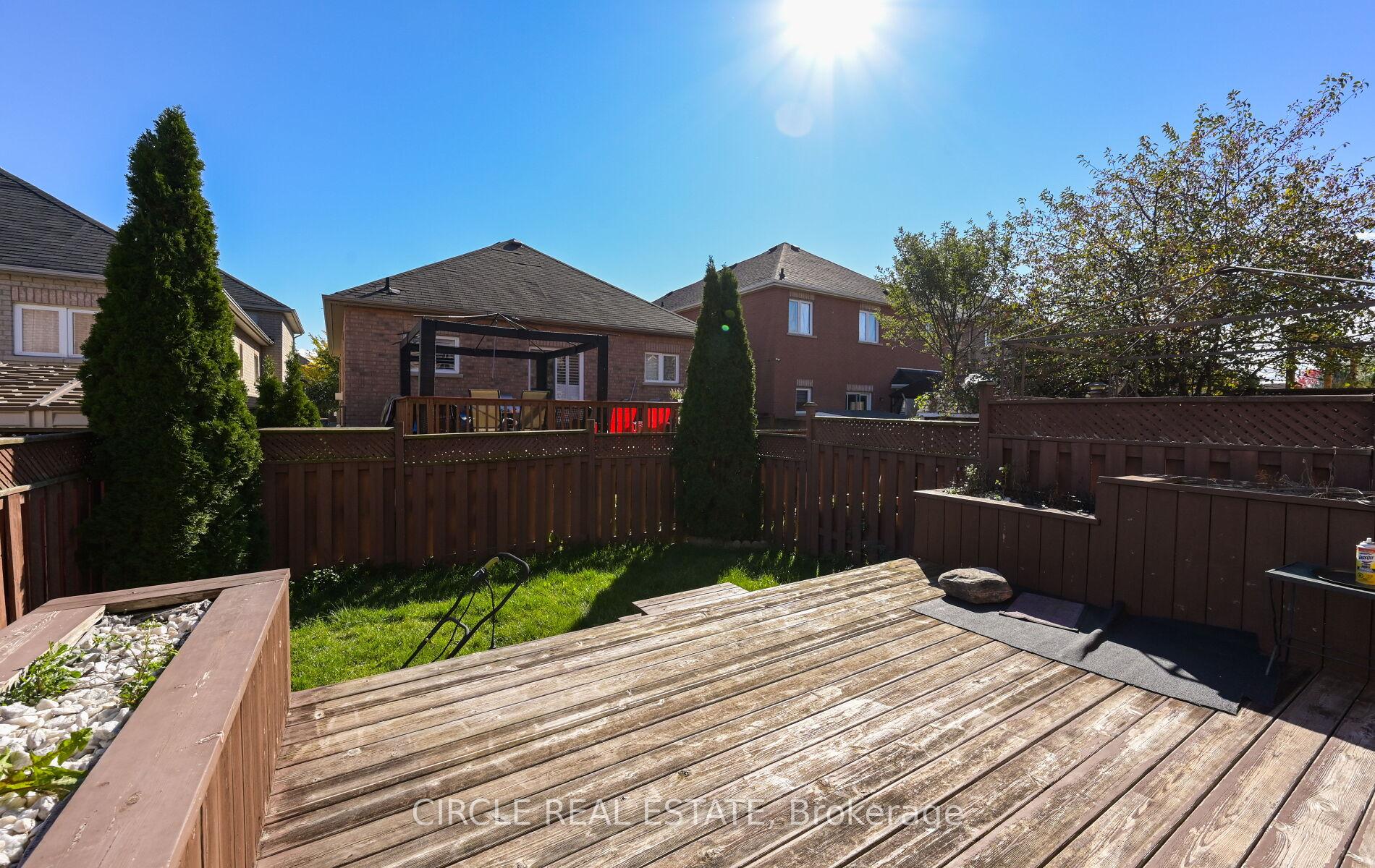 Photo 44 of 32 Torada Court, Brampton, Snelgrove — HOMEH