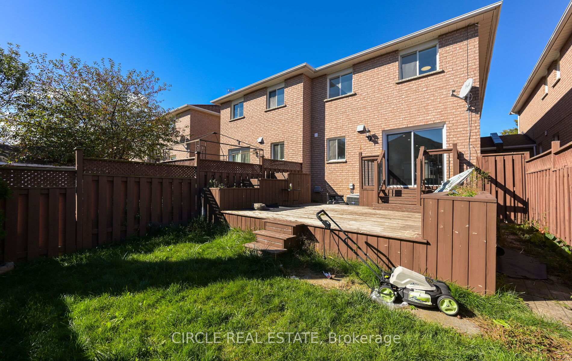 Photo 46 of 32 Torada Court, Brampton, Snelgrove — HOMEH