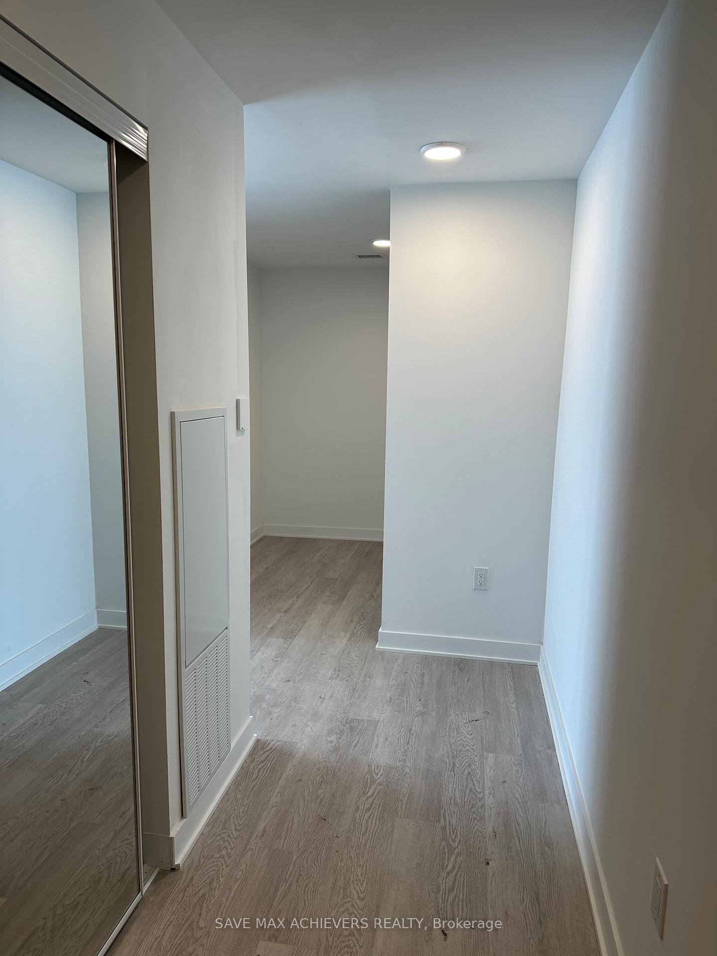 Photo 22 of Unit 1016, 2782 Barton Street E, Hamilton, Riverdale — HOMEH