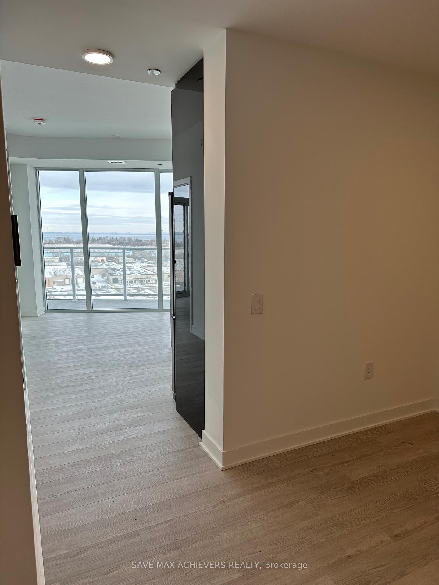 Photo 28 of Unit 1016, 2782 Barton Street E, Hamilton, Riverdale — HOMEH