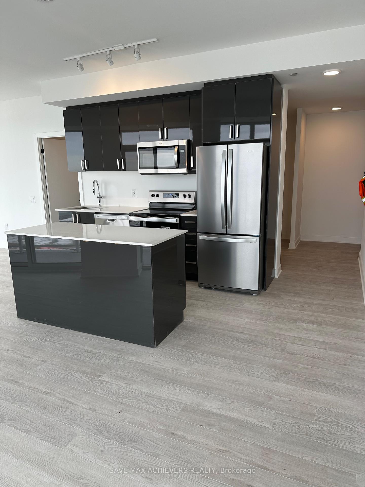 Photo 12 of Unit 1016, 2782 Barton Street E, Hamilton, Riverdale — HOMEH