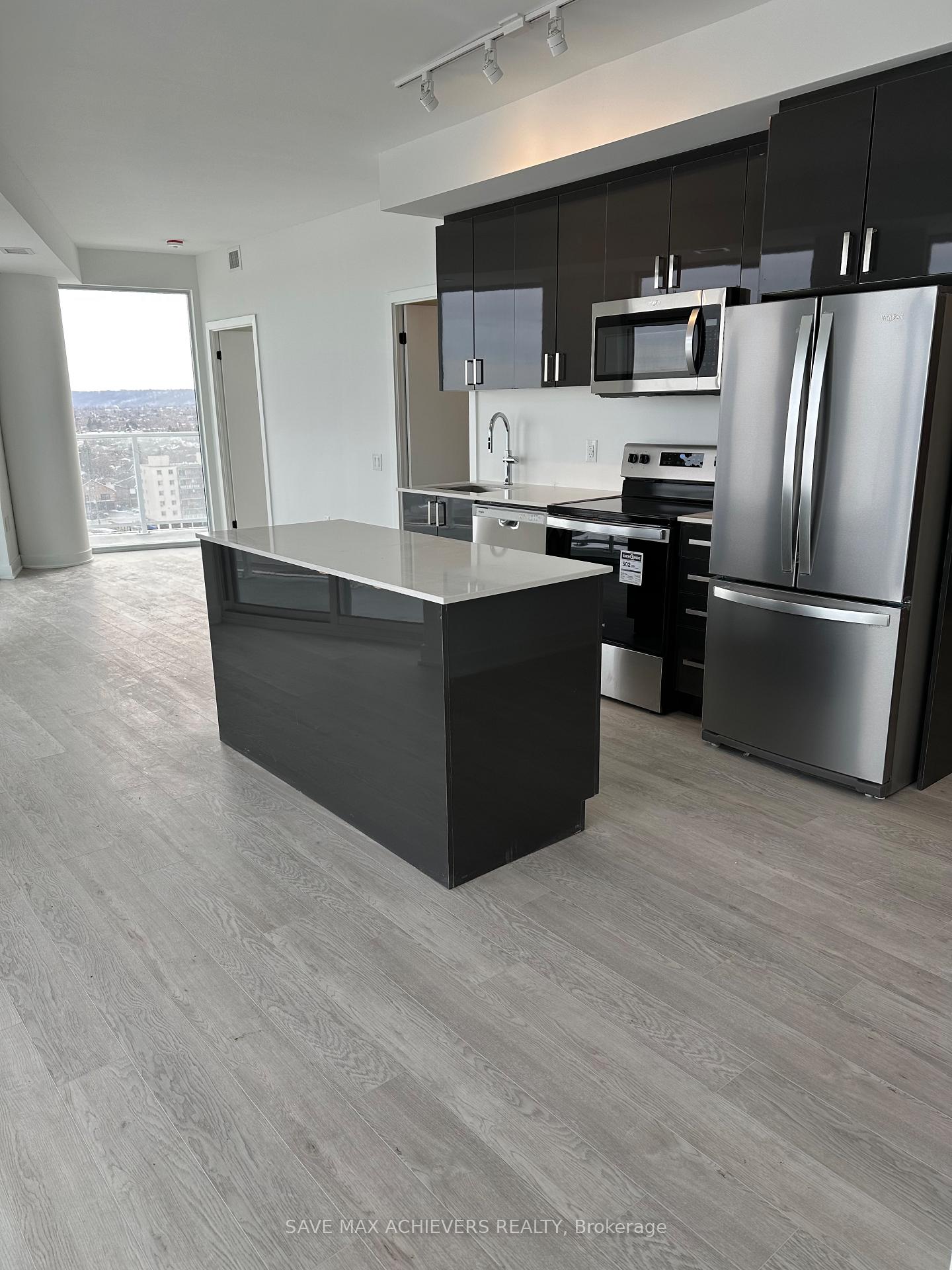 Photo 9 of Unit 1016, 2782 Barton Street E, Hamilton, Riverdale — HOMEH