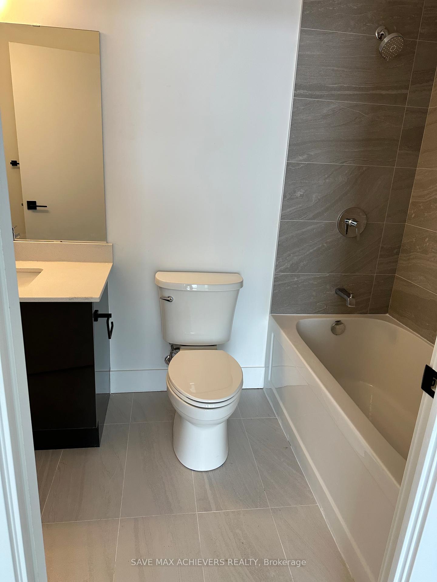 Photo 11 of Unit 1016, 2782 Barton Street E, Hamilton, Riverdale — HOMEH