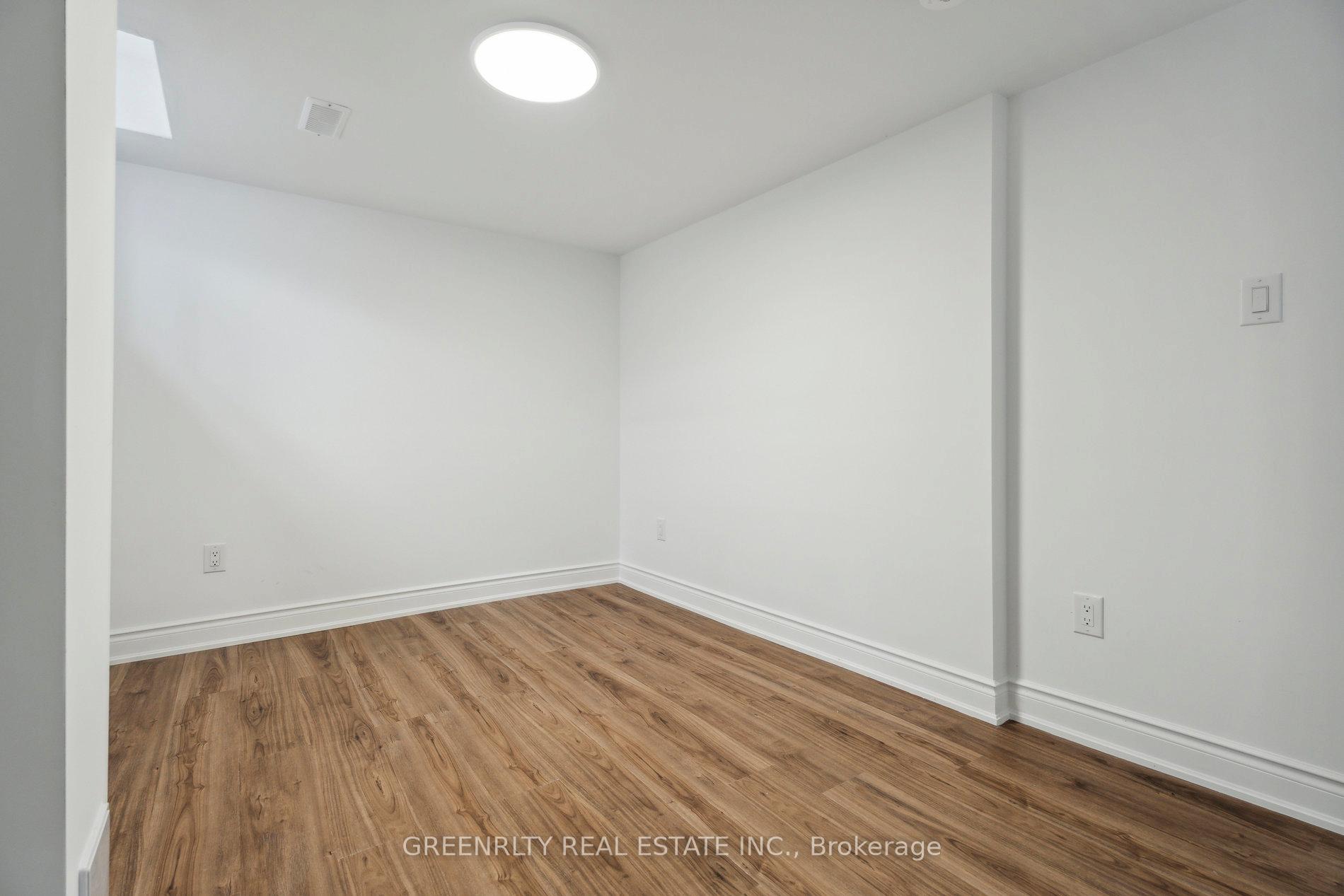 Photo 30 of Unit Unit #2, 720 Cedar Street, Shelburne — HOMEH