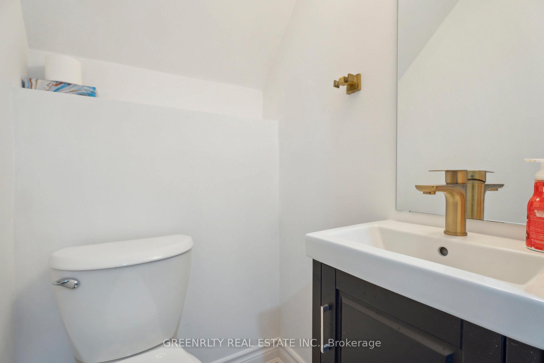 Photo 14 of Unit Unit #2, 720 Cedar Street, Shelburne — HOMEH