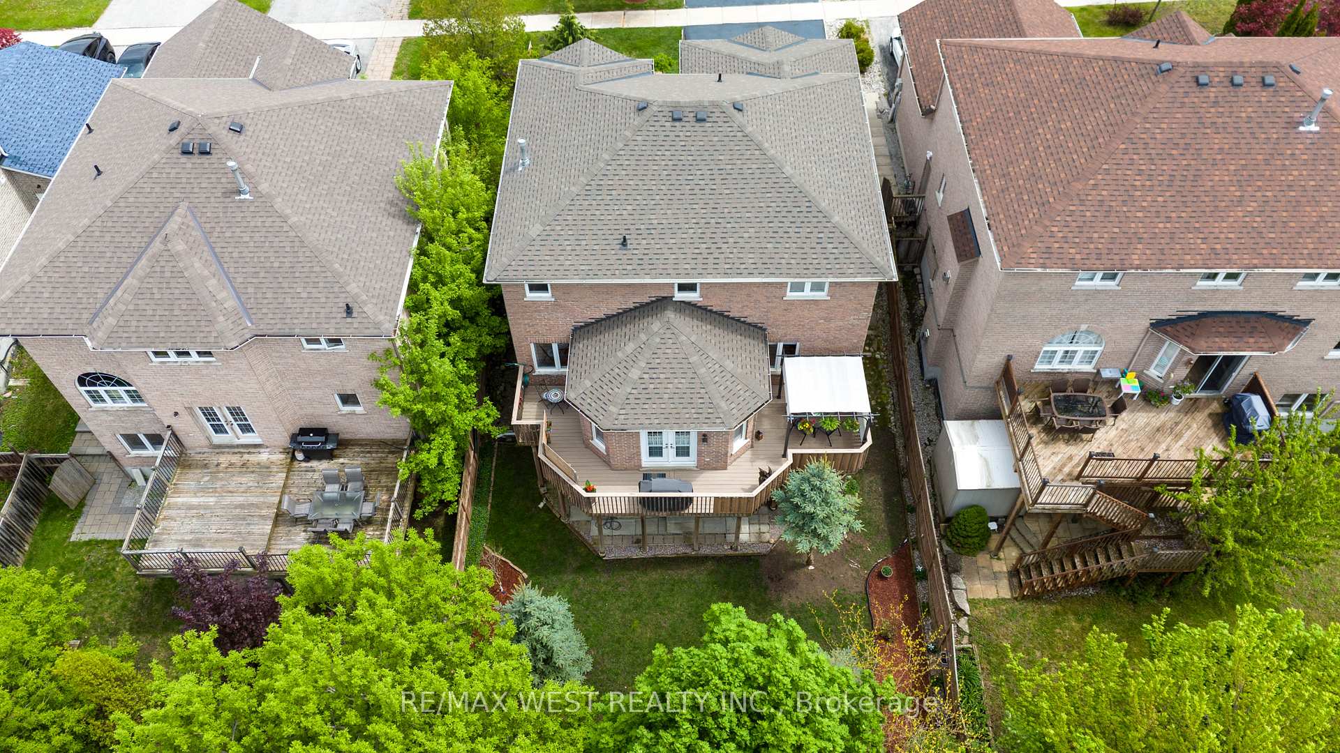 Photo 3 of 423 Mapleton Avenue, Barrie, Ardagh — HOMEH