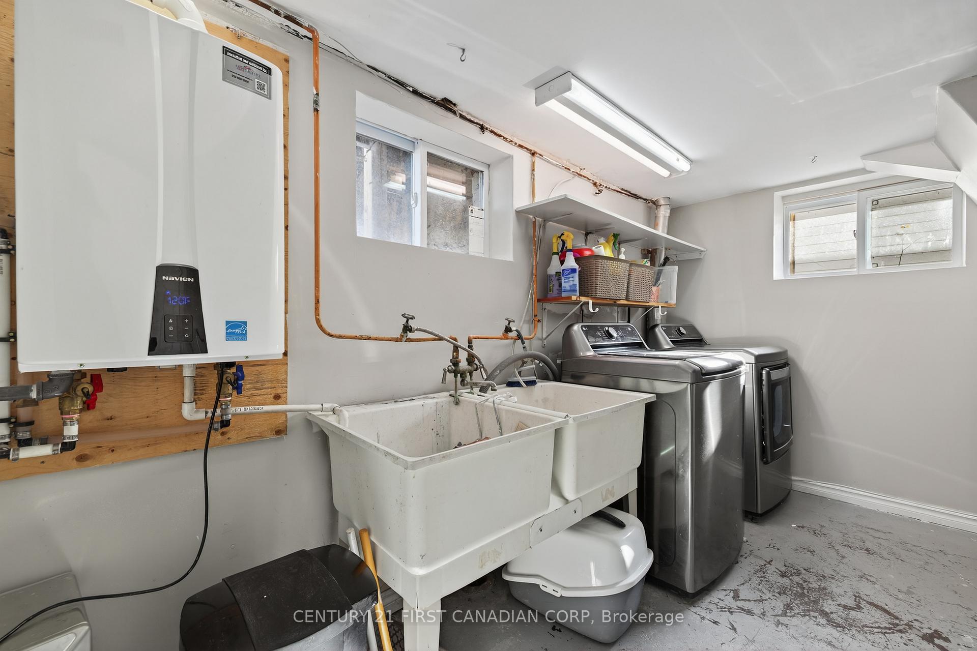 Photo 23 of 118 Gordon Street, Sarnia — HOMEH
