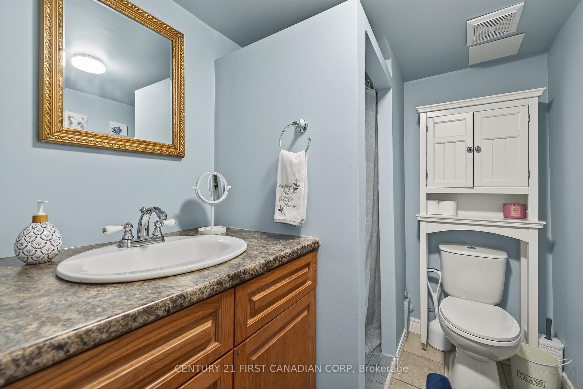 Photo 16 of 118 Gordon Street, Sarnia — HOMEH