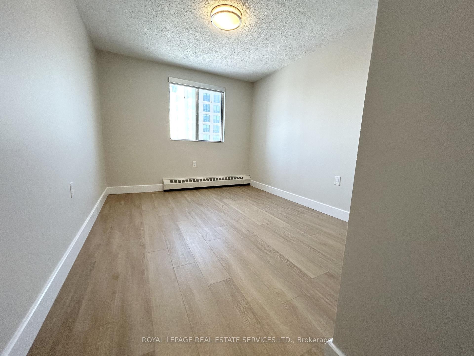Photo 10 of Unit 1010, 82 Millside Drive, Milton, Old Milton — HOMEH