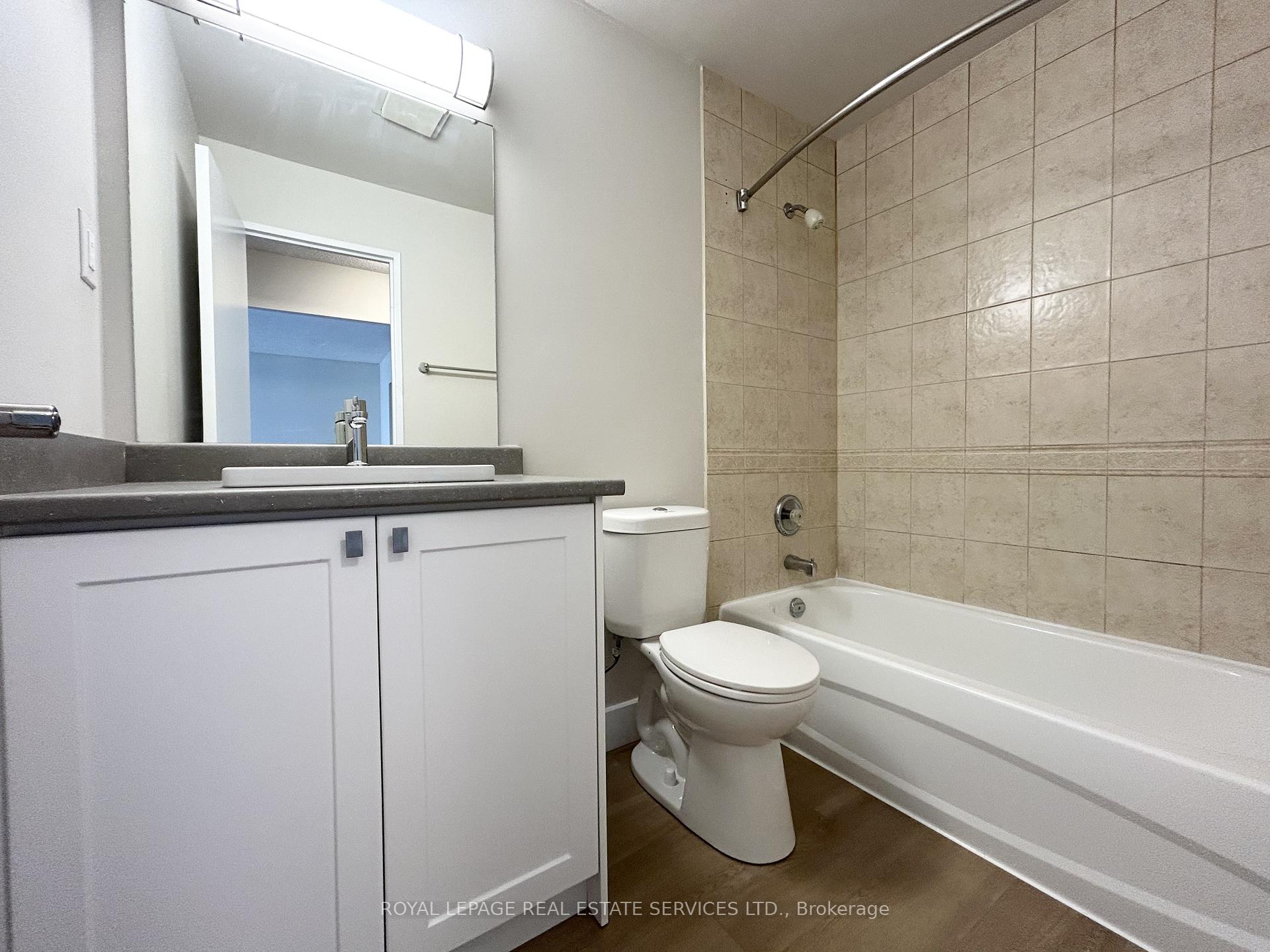 Photo 5 of Unit 1010, 82 Millside Drive, Milton, Old Milton — HOMEH