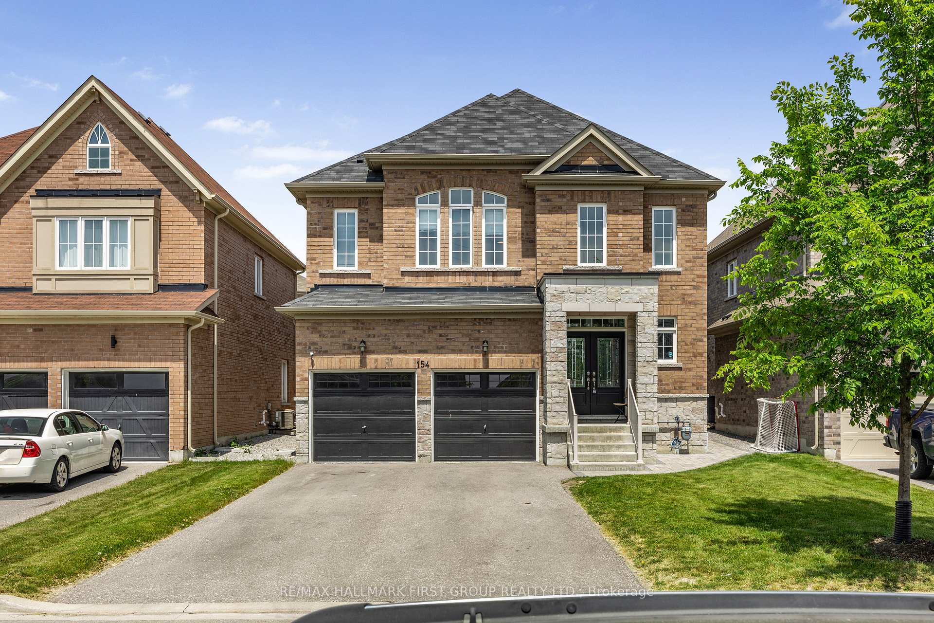 Photo 1 of 154 Lyle Drive, Clarington, Bowmanville — HOMEH