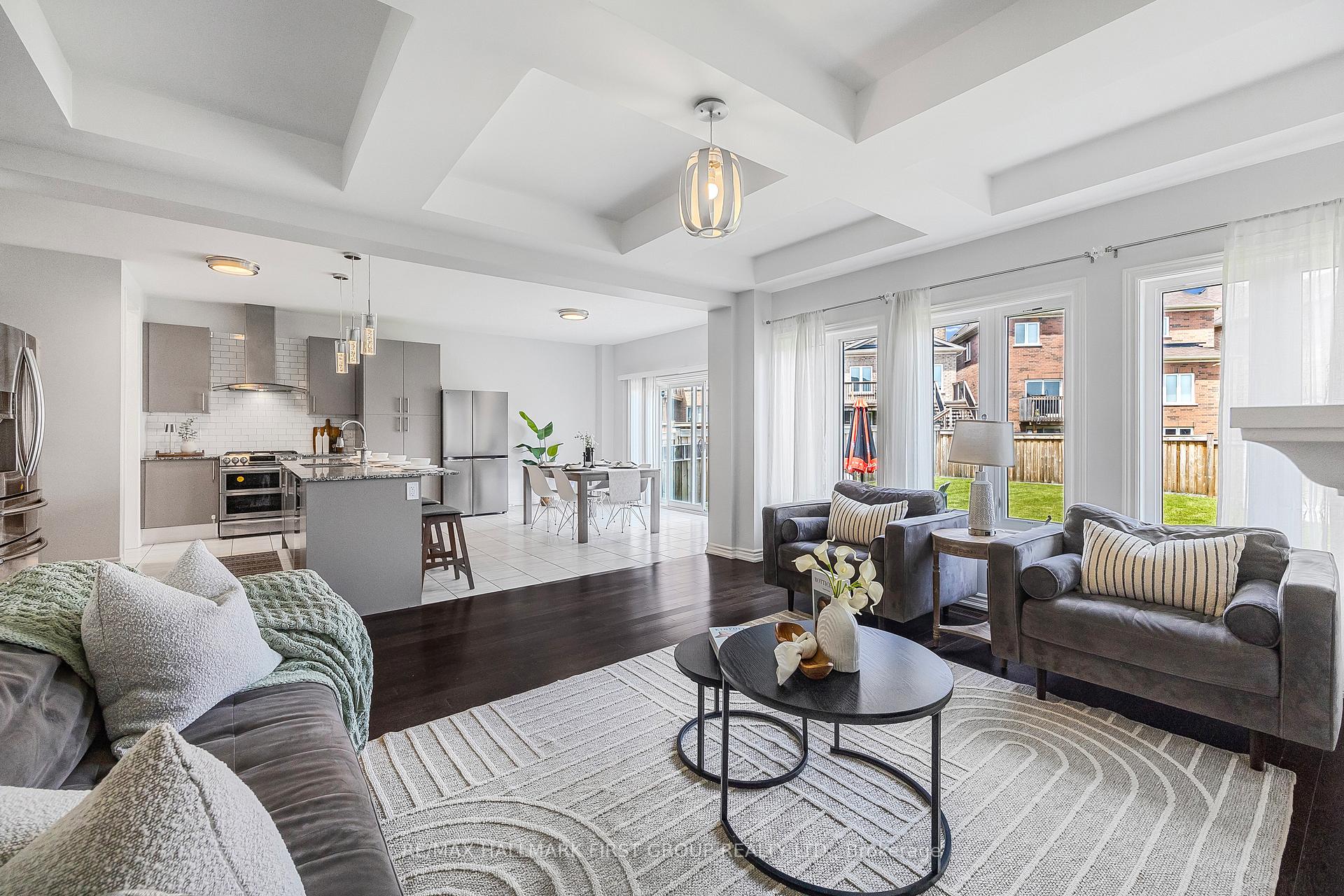 Photo 9 of 154 Lyle Drive, Clarington, Bowmanville — HOMEH