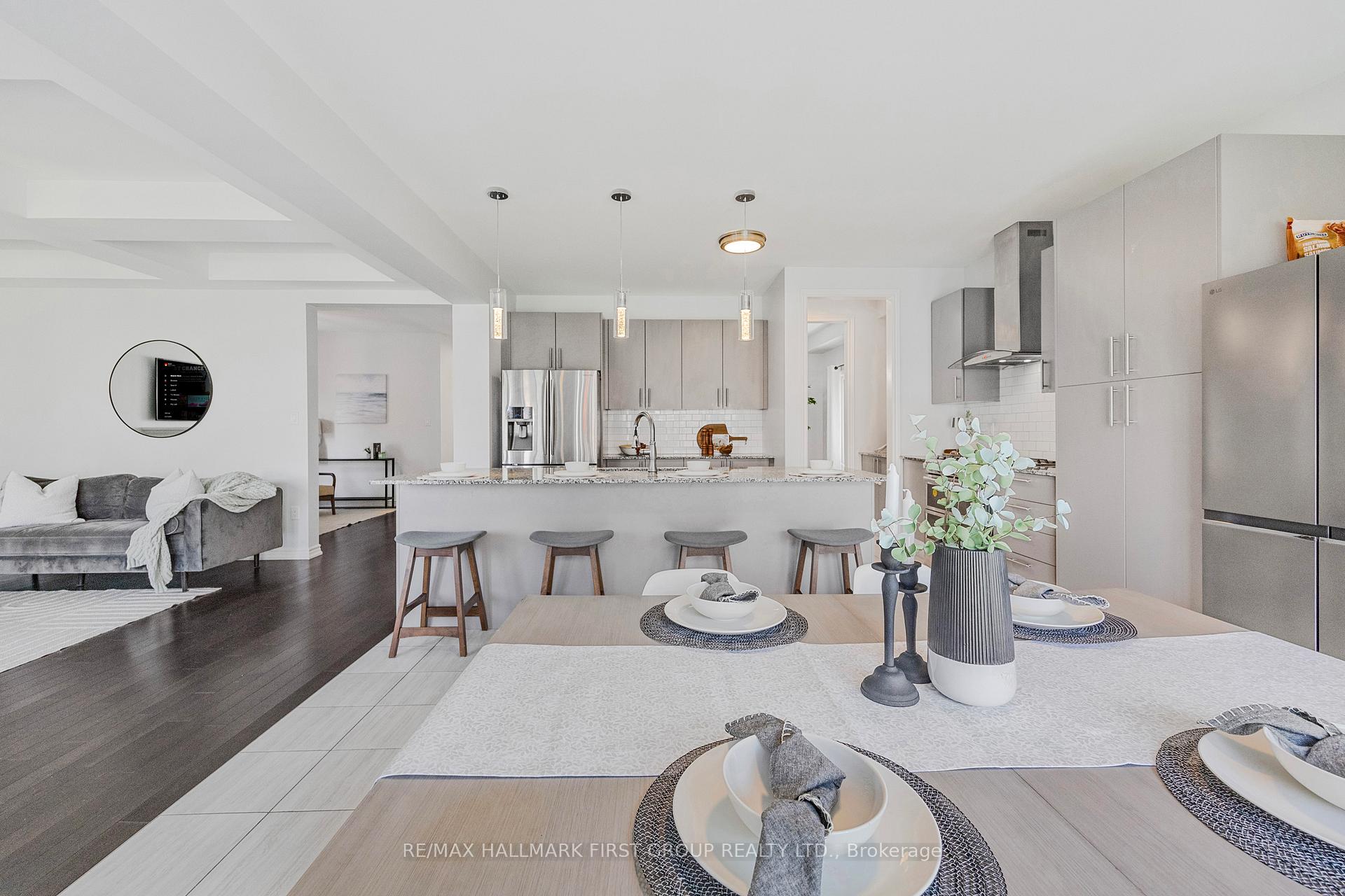 Photo 13 of 154 Lyle Drive, Clarington, Bowmanville — HOMEH