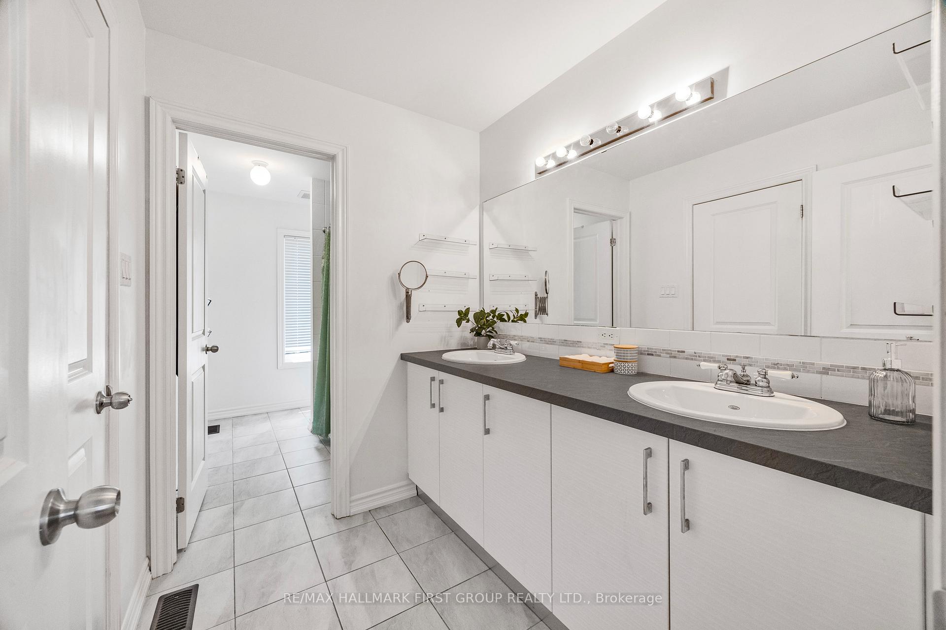 Photo 33 of 154 Lyle Drive, Clarington, Bowmanville — HOMEH