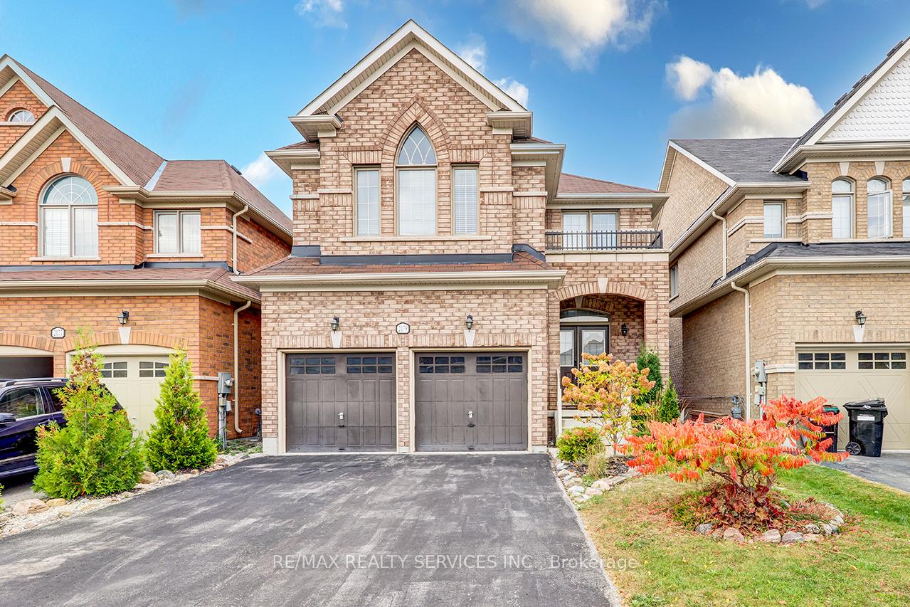 Front of 2179 Dawson Crescent
